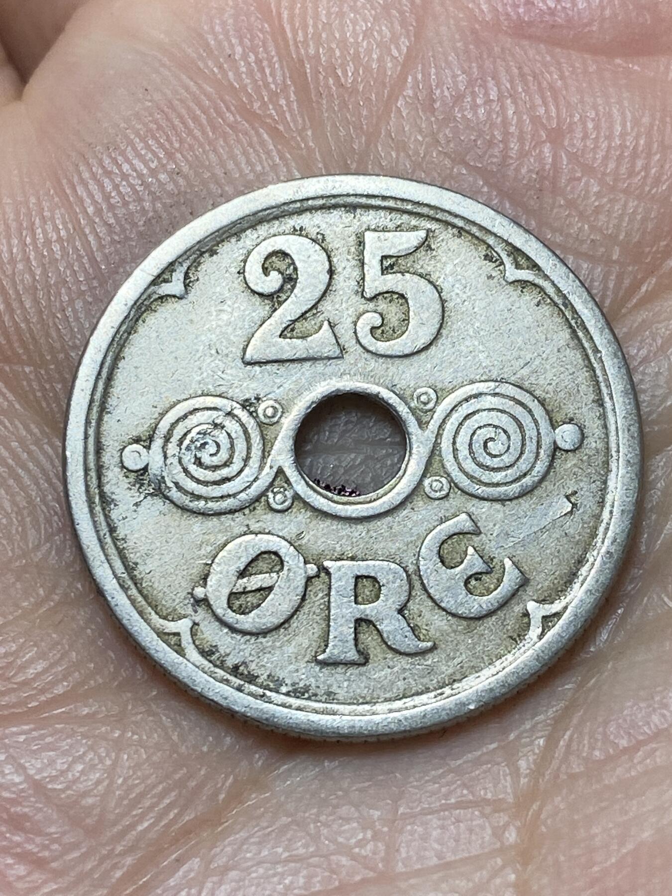 2026年第二十九场(总第一百九十八场）英国一线回流散币新年初九特拍场第一场(免佣金) 丹麦🇩🇰1924年25欧尔(克里斯蒂安十世第四版，HCN; GJ版，首发年仅发行3年)