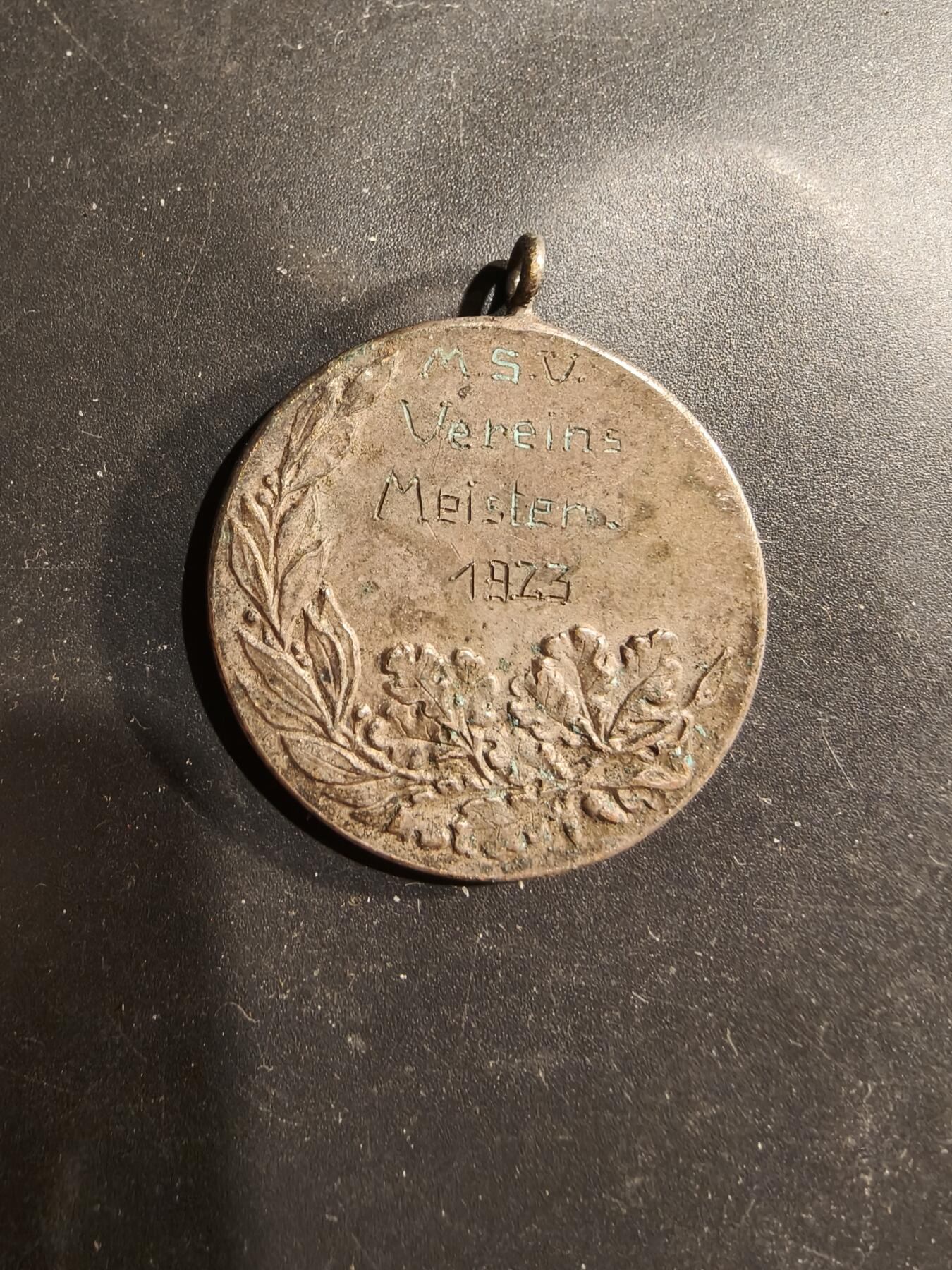 老王徽章第183期 德国体育奖章    1925年实发