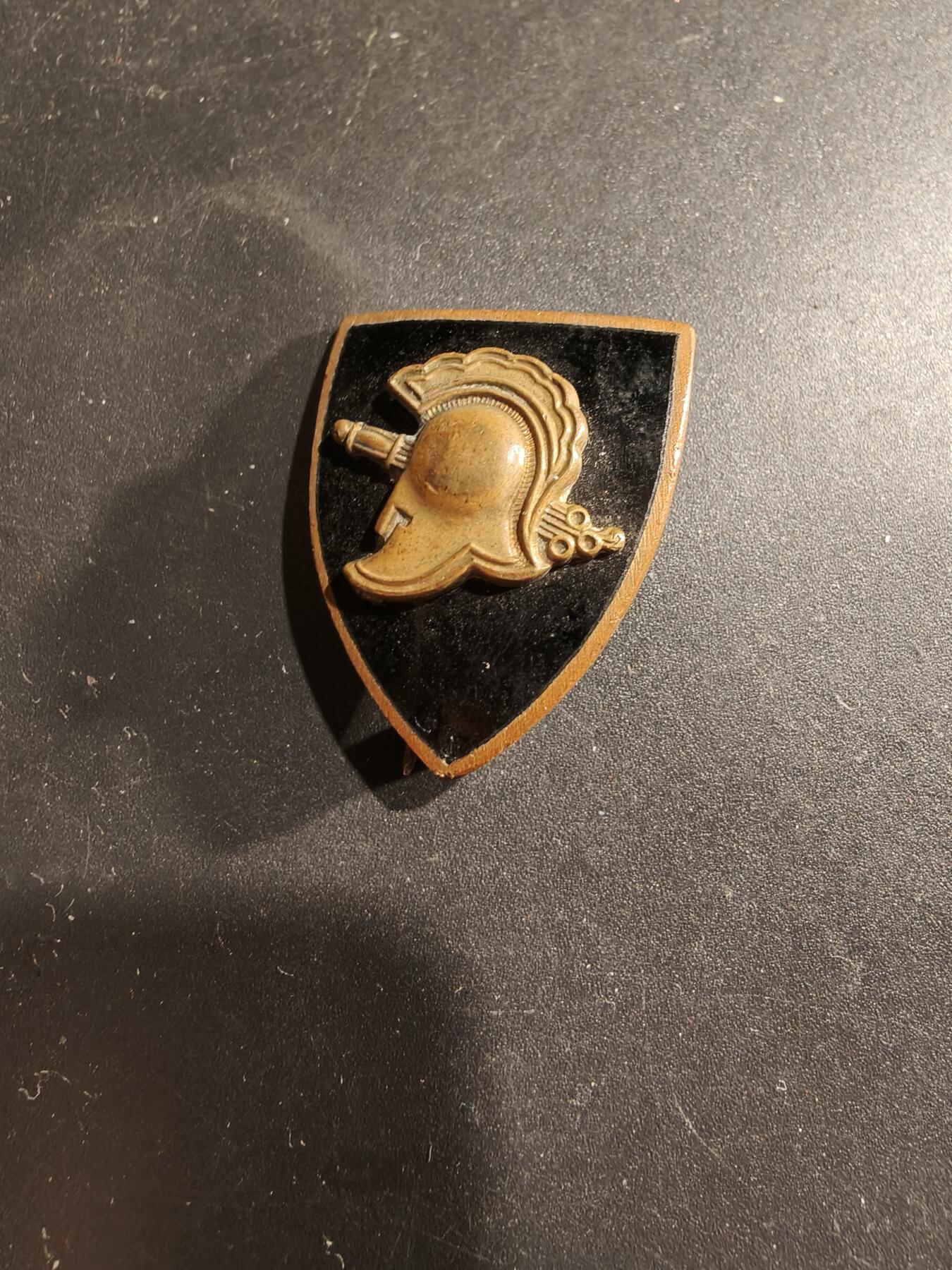 老王徽章第183期 美国西点军校大四学员证章     二战时期横针版    