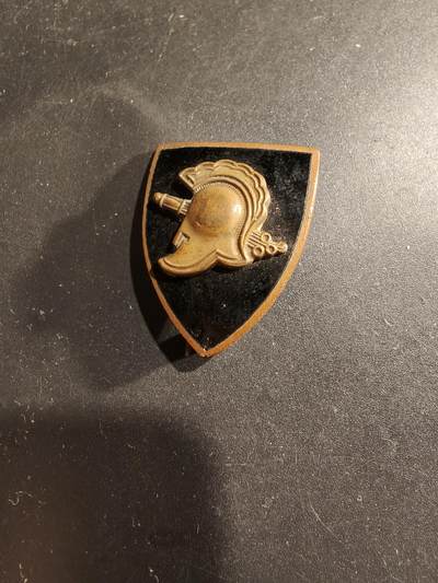 老王徽章第183期 - 美国西点军校大四学员证章     二战时期横针版    