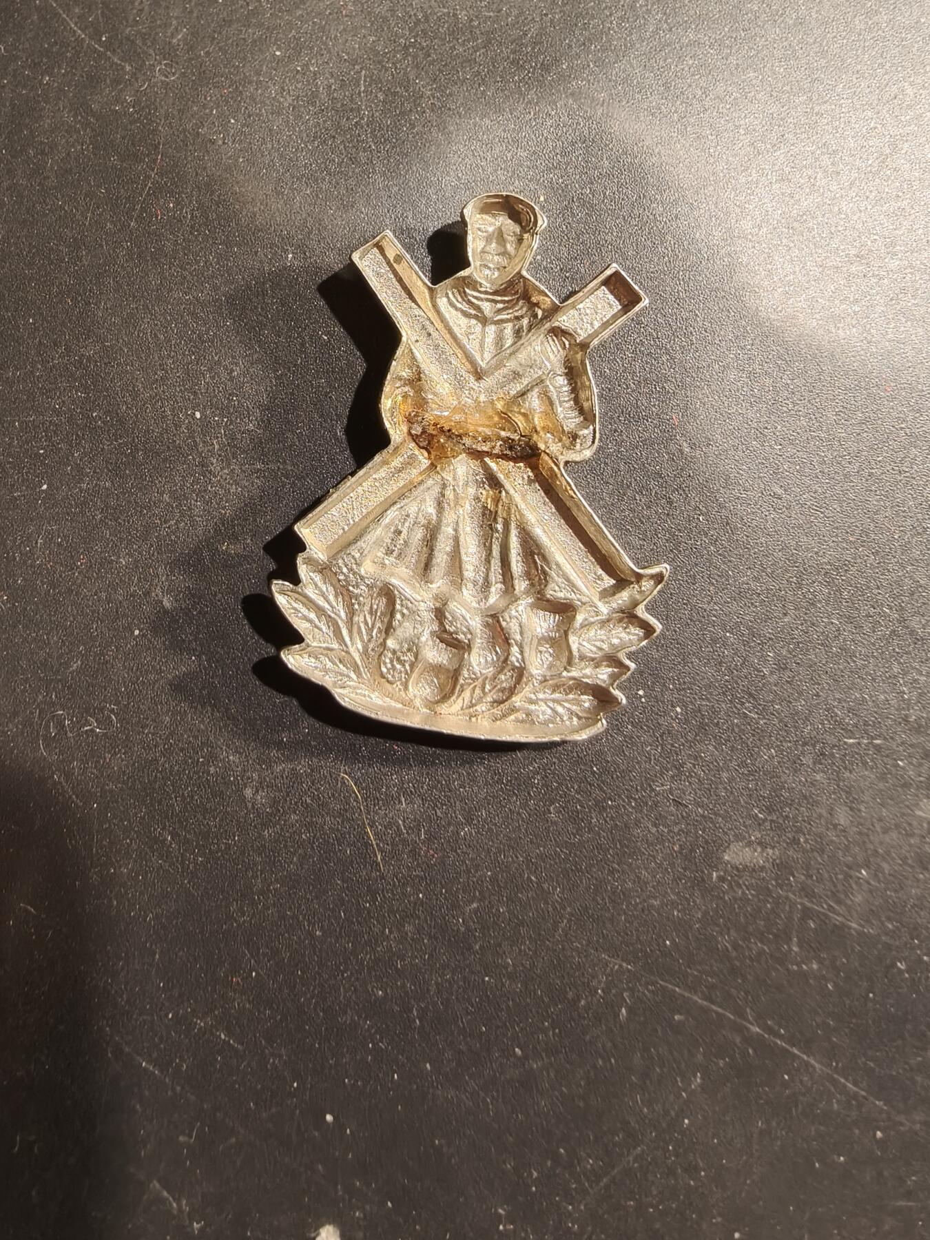 老王徽章第183期 英国黑守卫步兵团腰带徽章    一战时期