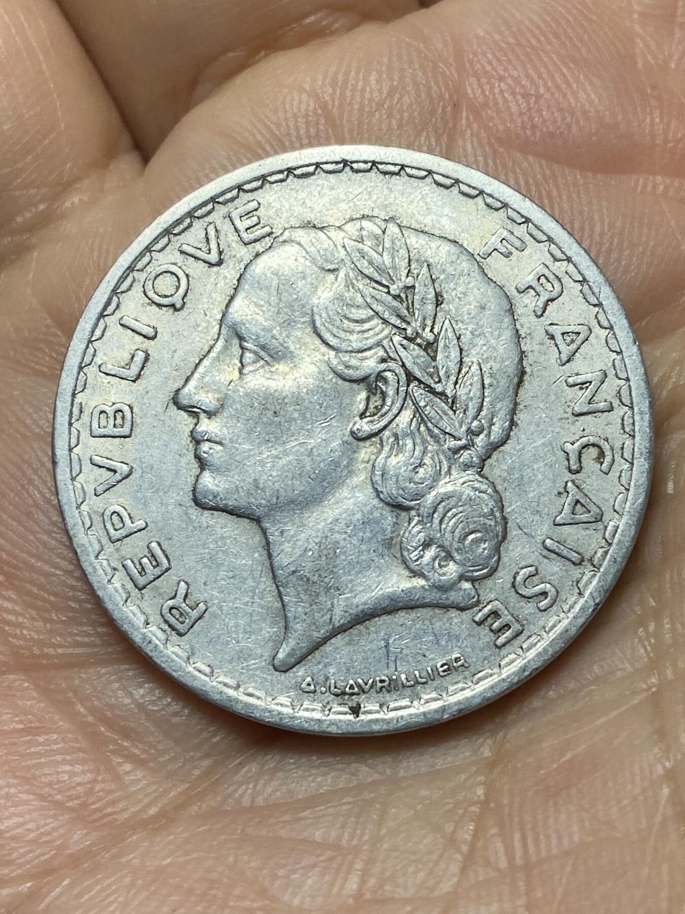 2026年第二十九场(总第一百九十八场）英国一线回流散币新年初九特拍场第一场(免佣金) 法兰西第四共和国1949年5法郎