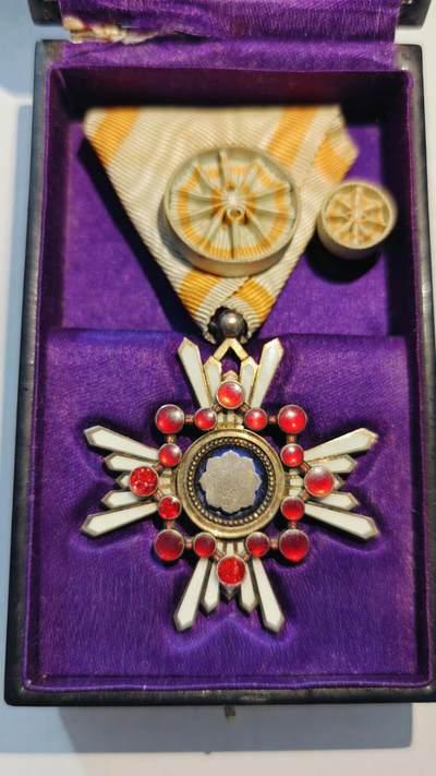 东亚勋章徽章主题拍卖8（120件） - 勋四等瑞宝勋章