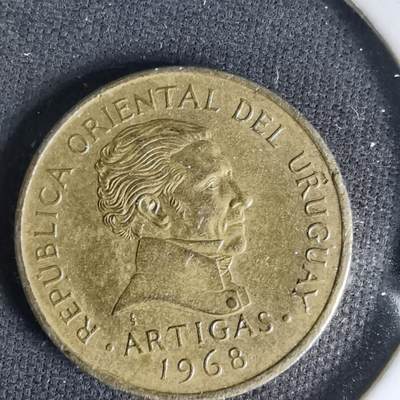 沼泽如烟--第999场 - 乌拉圭1968年1比索