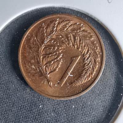 沼泽如烟--第999场 - 新西兰1980年一分