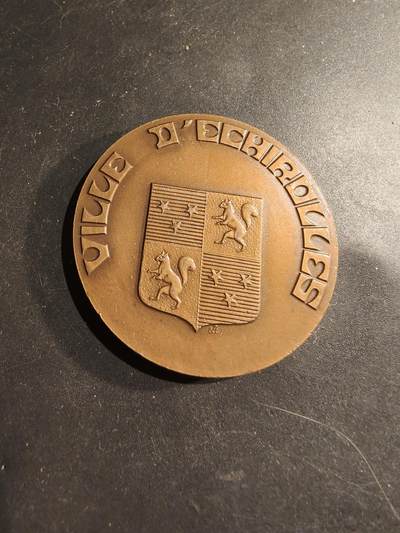 老王徽章第183期 - 法国艾希罗勒市大铜章     直径50mm     重量73.1g