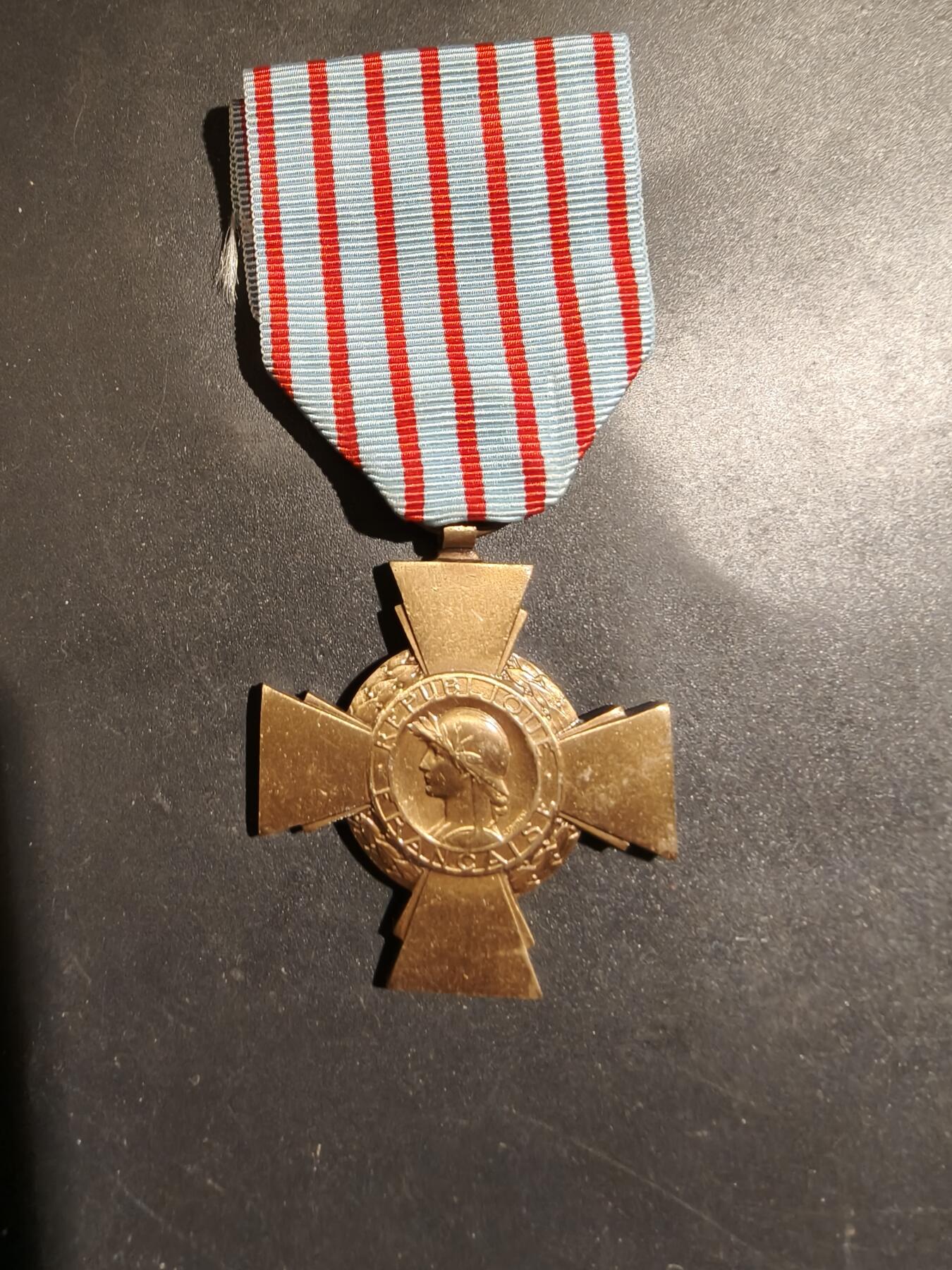 老王徽章第183期 法国战斗十字奖章