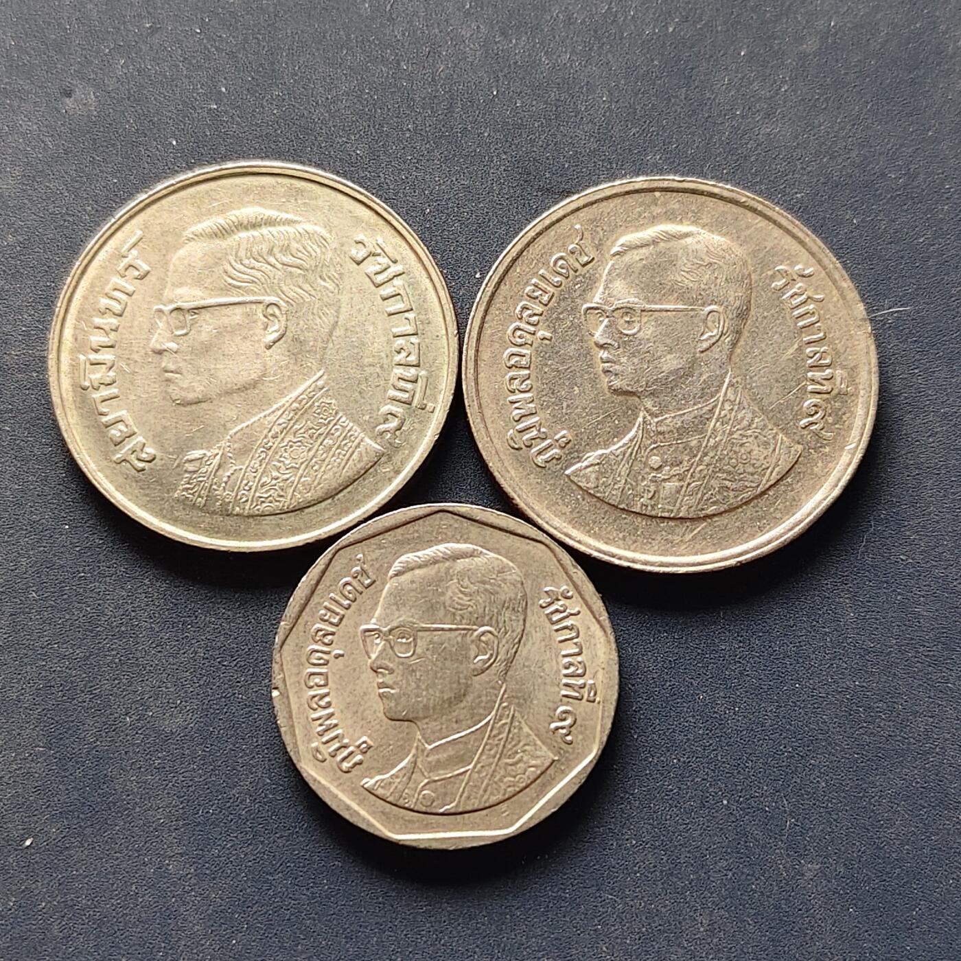 【全场包邮】纯粹捡漏拍504场-更新中 泰国各年份拉玛九世5铢3枚一组 BU品相