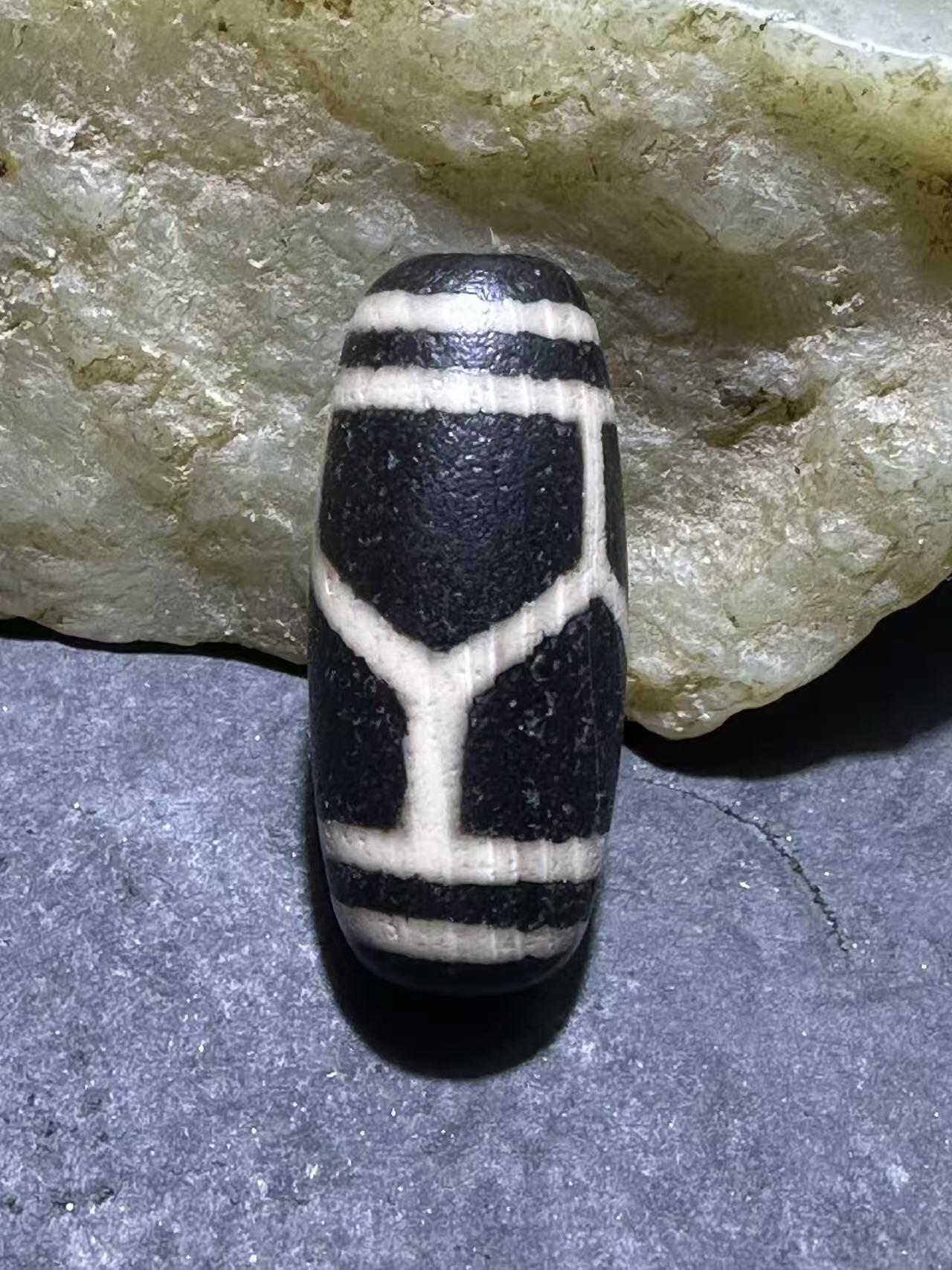 仅此一颗，精品藏传龟甲天珠一颗，