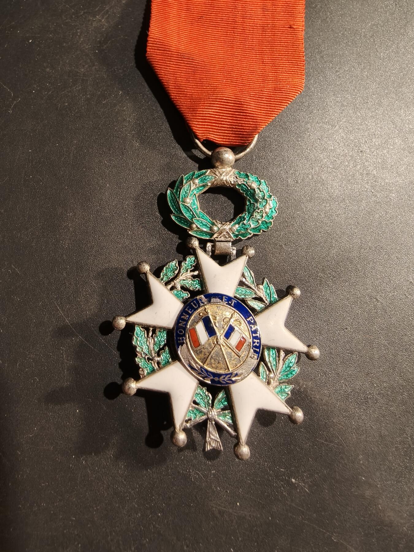 老王徽章第183期 法国骑士级荣誉军团勋章     原盒    银质珐琅    四共时期