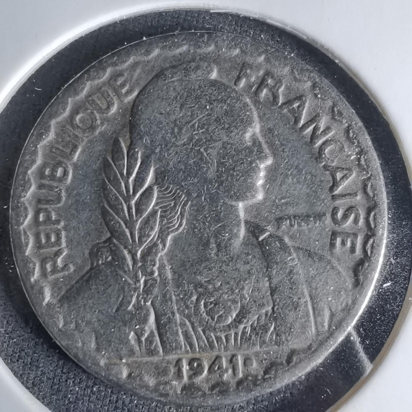 沼泽如烟--第999场