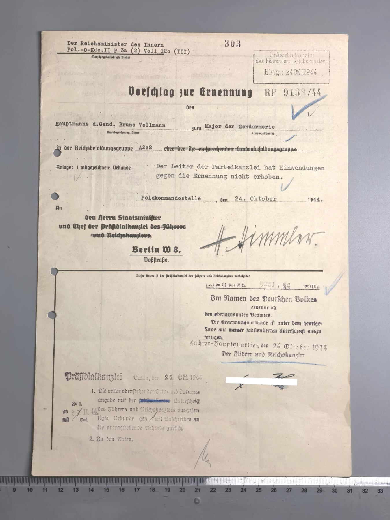 小驴勋章奖章收藏2月22日周日晚六点拍卖（珍爱和平，收藏战争，铭记历史，勿忘国耻，忠党爱国。有偿代拍，送拍规则在简介最后，参拍须阅读规则后再参拍，关系到运费包装发货时效真假辨别等关键信息，拍卖时不再发原图，看大图店主微信码在拍卖店铺介绍里） SS一把手希姆莱亲签的盖世太保 (Geheime Staatspolizei）少校晋升文件，AH不是亲签，A3大小，已请国内外专家都给鉴定过了，放心购买，终身保真，上万的东西