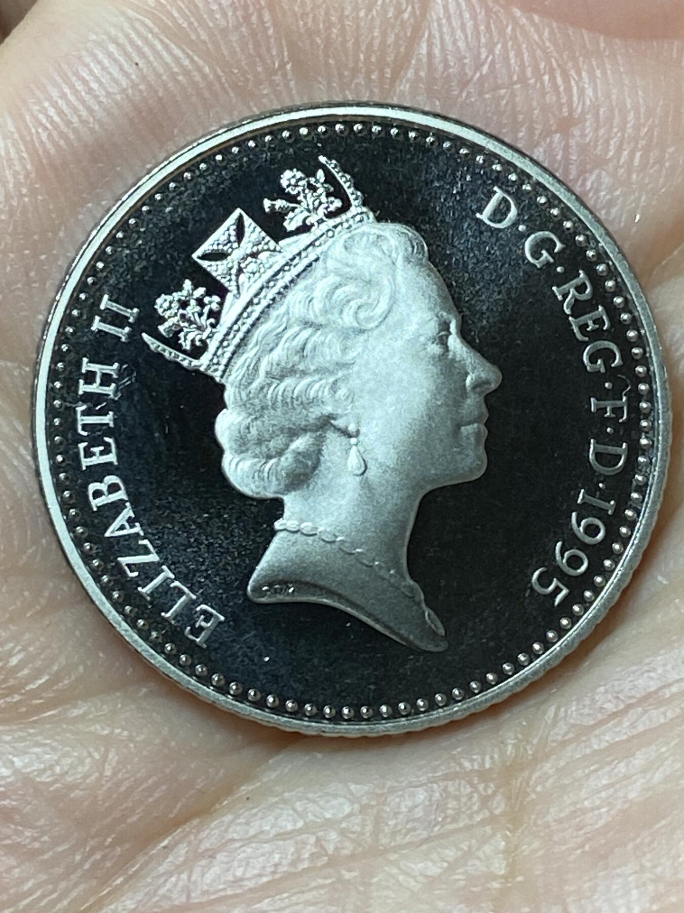 2026年第二十九场(总第一百九十八场）英国一线回流散币新年初九特拍场第一场(免佣金) Proof精制币–英国🇬🇧1995年10便士(伊丽莎白二世中年高冠第二版，小尺寸版)