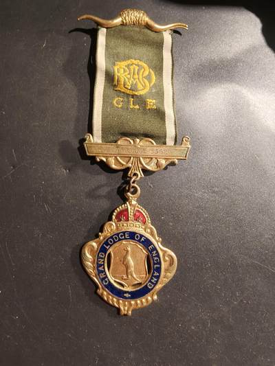 老王徽章第183期 - 英国皇家野牛兄弟会奖章   实发版