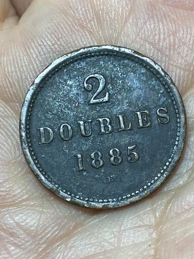 2026年第二十九场(总第一百九十八场）英国一线回流散币新年初九特拍场第一场(免佣金) - 英属根西岛🇬🇬1885年2道布(维多利亚女王时期第二版，H标喜敦厂造)