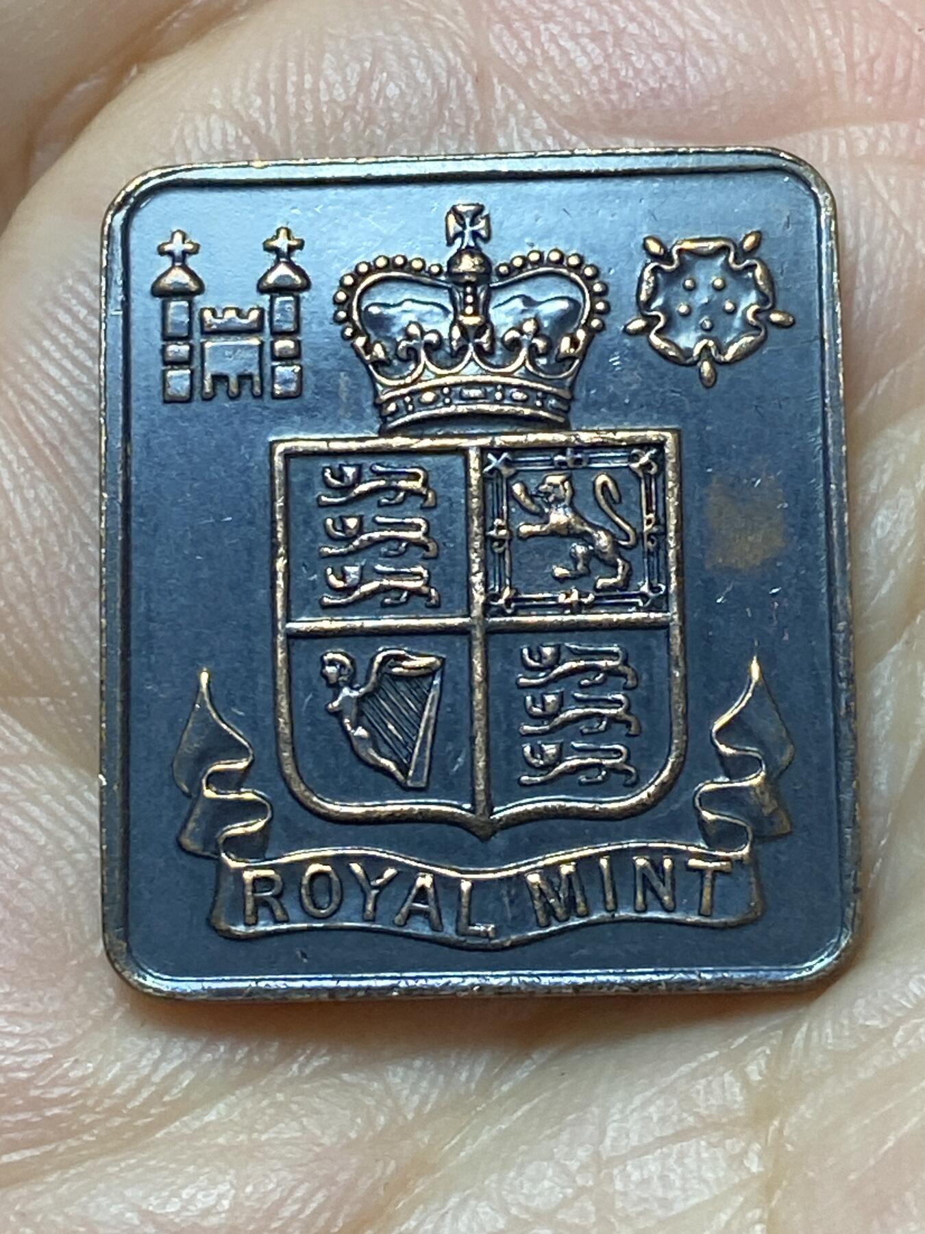 2026年第二十九场(总第一百九十八场）英国一线回流散币新年初九特拍场第一场(免佣金) 英国🇬🇧1983年精制套币铜章