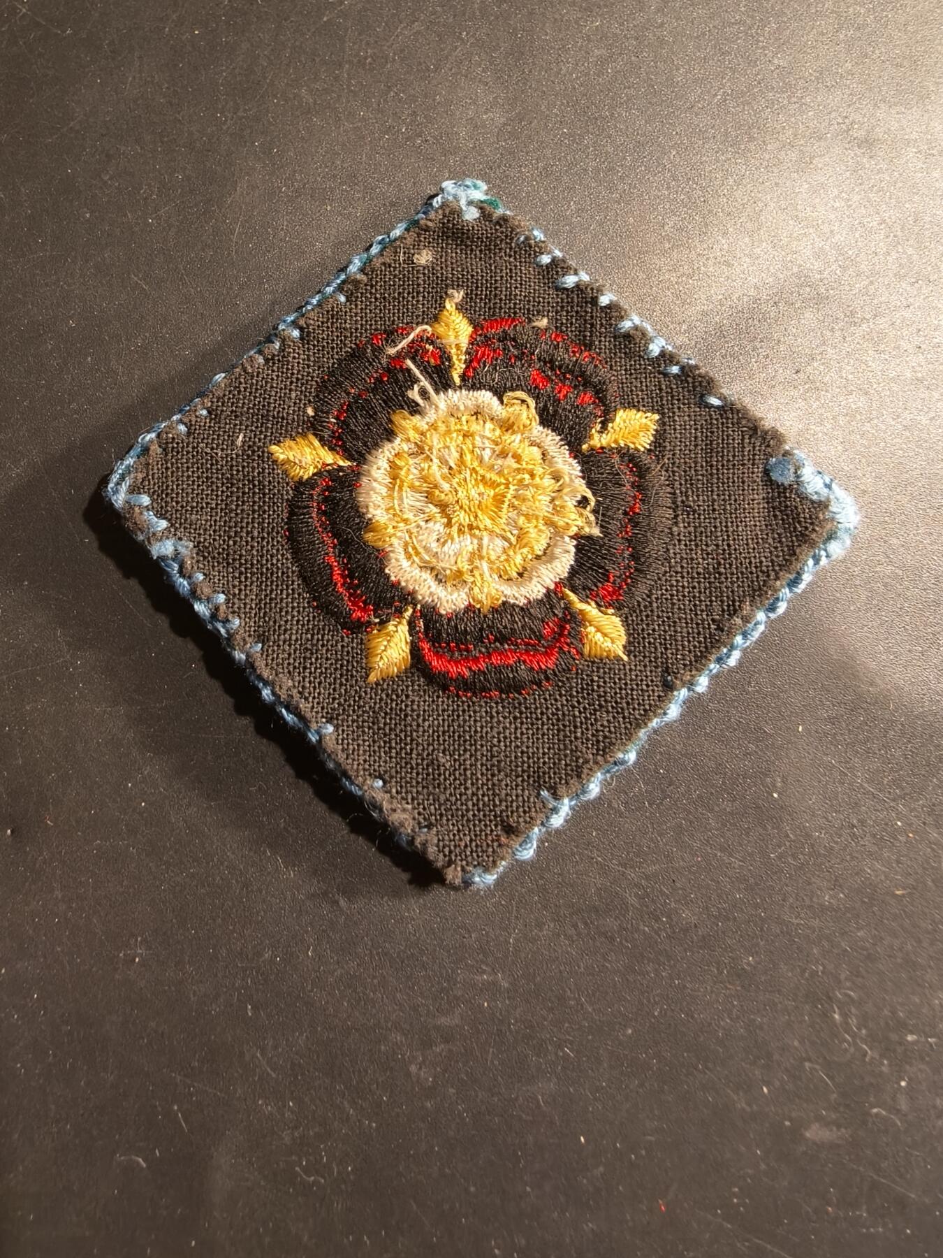 老王徽章第183期 二战时期英国陆军卡特里克兵营臂章