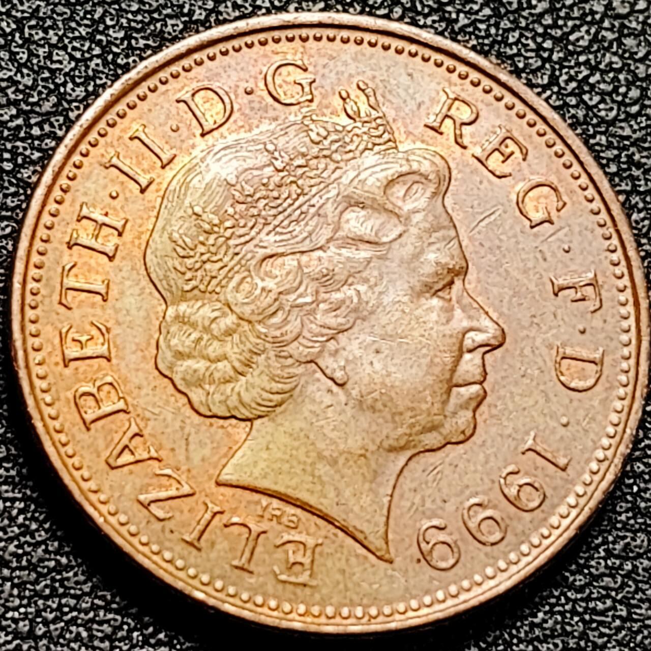 泉币菌-第193场- 新年第一场 新年快乐 本场拍品多 请提前出价 1999年英国2便士 铜币 威尔士皇冠 狮子雄狮 