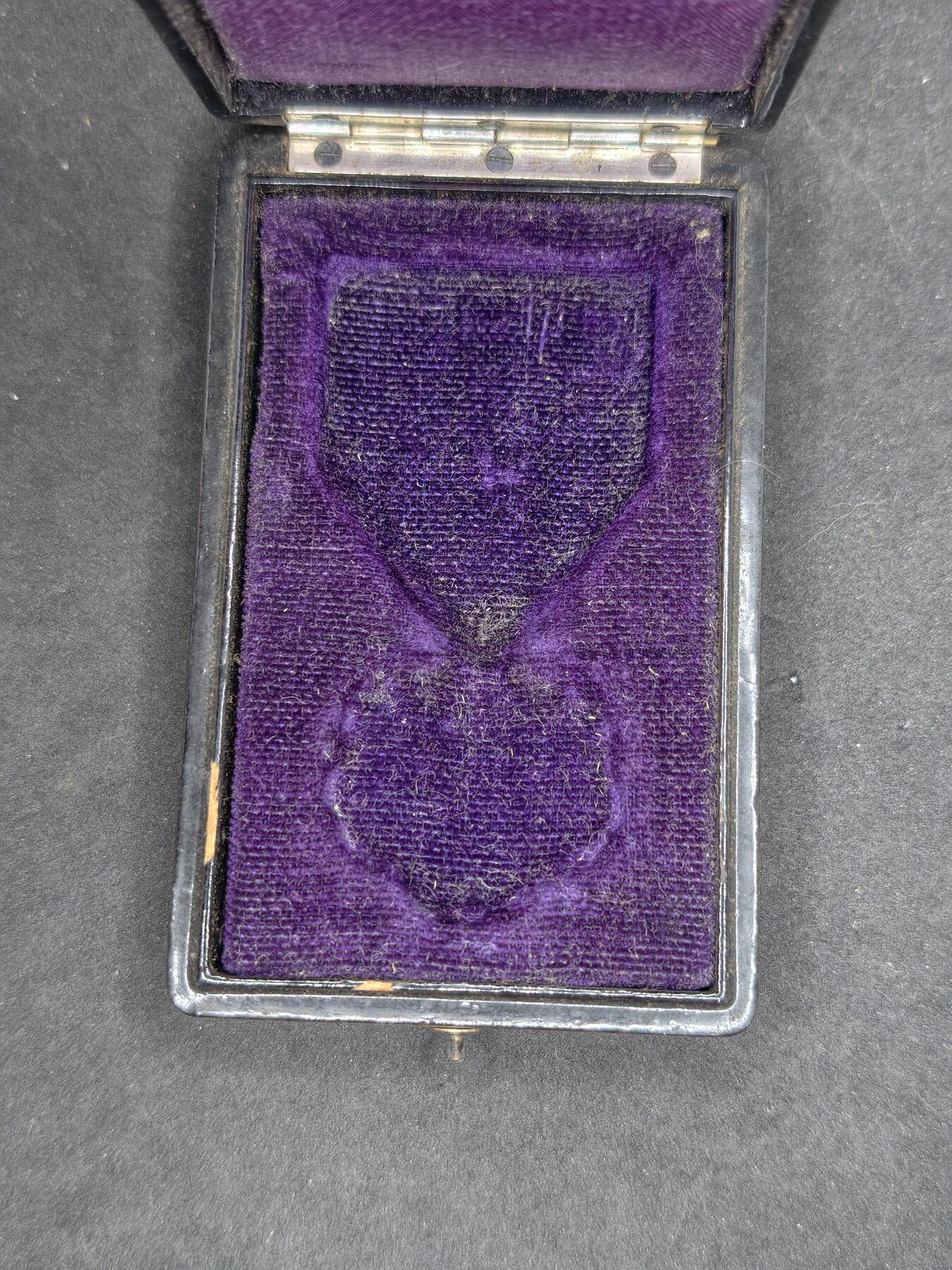 凯旋世界勋赏（持续上新中）（第22期新年大拍）（欢迎送拍）（对拍品有疑问请询问客服，不接受到手刀，出价默认拍品品相。请认真阅读拍卖规则！出价默认已认可！）（收到货请录制开箱视频，无视频概不处理问题。）