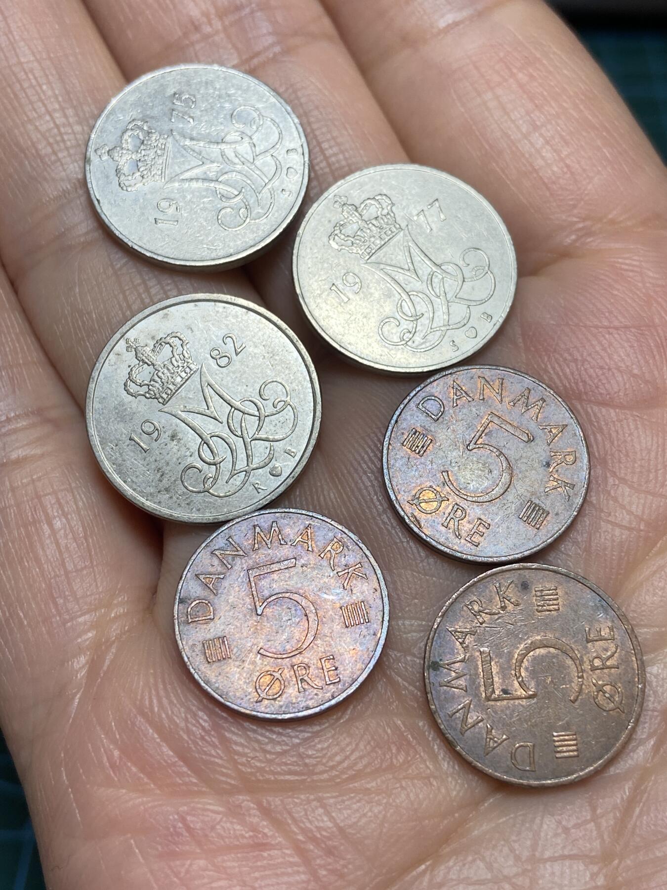 2026年第二十八场(总第一百九十七场）新春初七特拍场(佣金3%最低1元) 丹麦🇩🇰6枚：1975年77年82年10欧尔，73年77年81年5欧尔(玛格丽特二世时期)