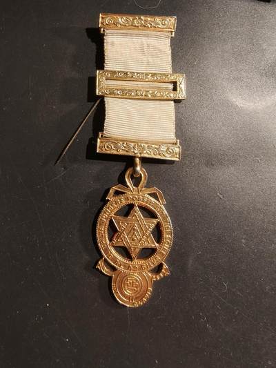 老王徽章第183期 - 英国共济会奖章