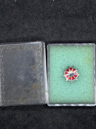 凯旋世界勋赏（持续上新中）（第22期新年大拍）（欢迎送拍）（对拍品有疑问请询问客服，不接受到手刀，出价默认拍品品相。请认真阅读拍卖规则！出价默认已认可！）（收到货请录制开箱视频，无视频概不处理问题。） - 日本徽章