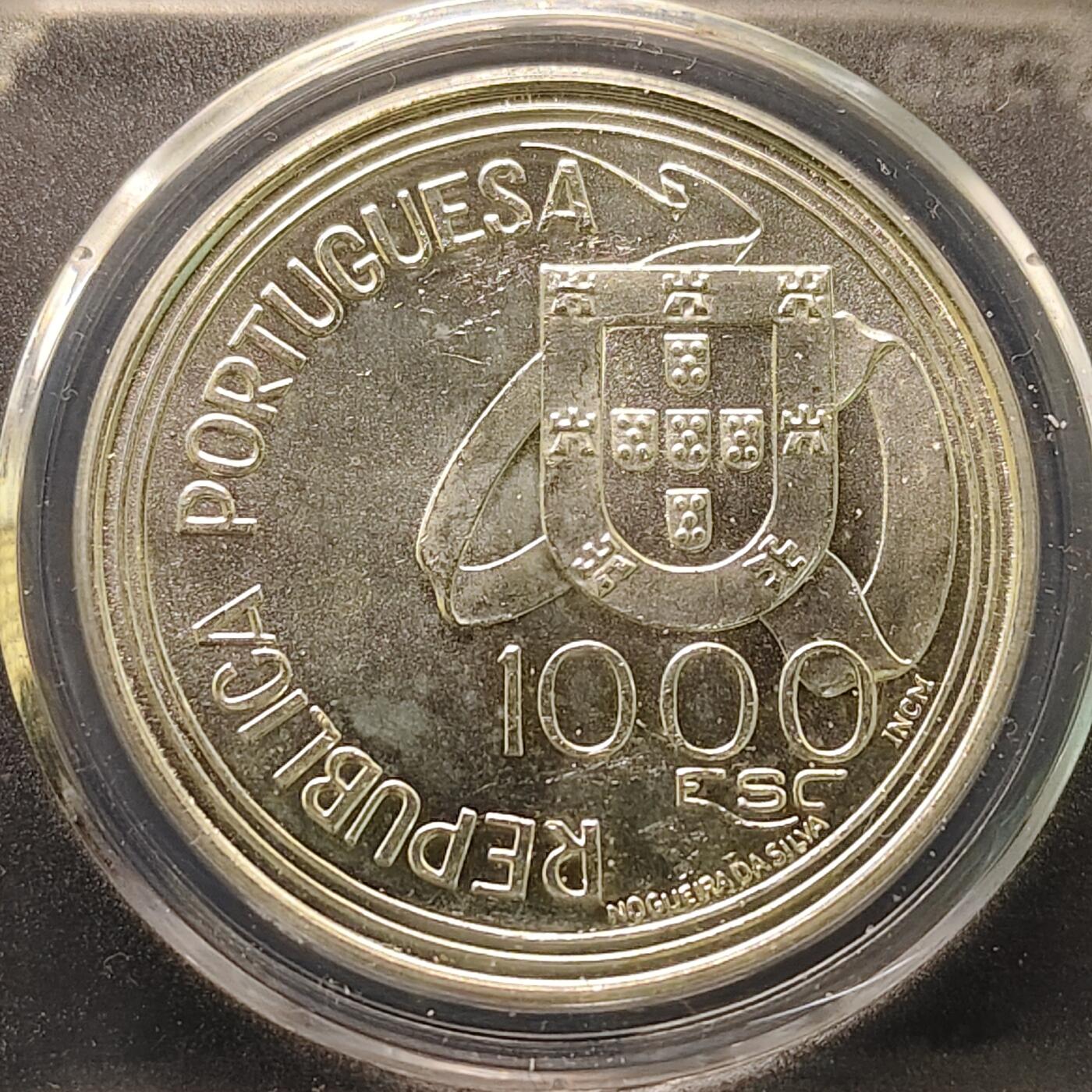 【全场包邮】纯粹捡漏拍505场 葡萄牙1994年1000埃斯库多托尔德西拉斯条约克朗型纪念银币【40毫米28克50%】-公博MS66