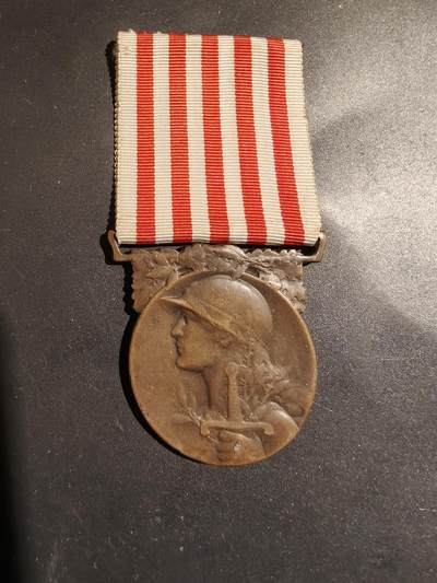 老王徽章第183期 - 法国一战纪念章