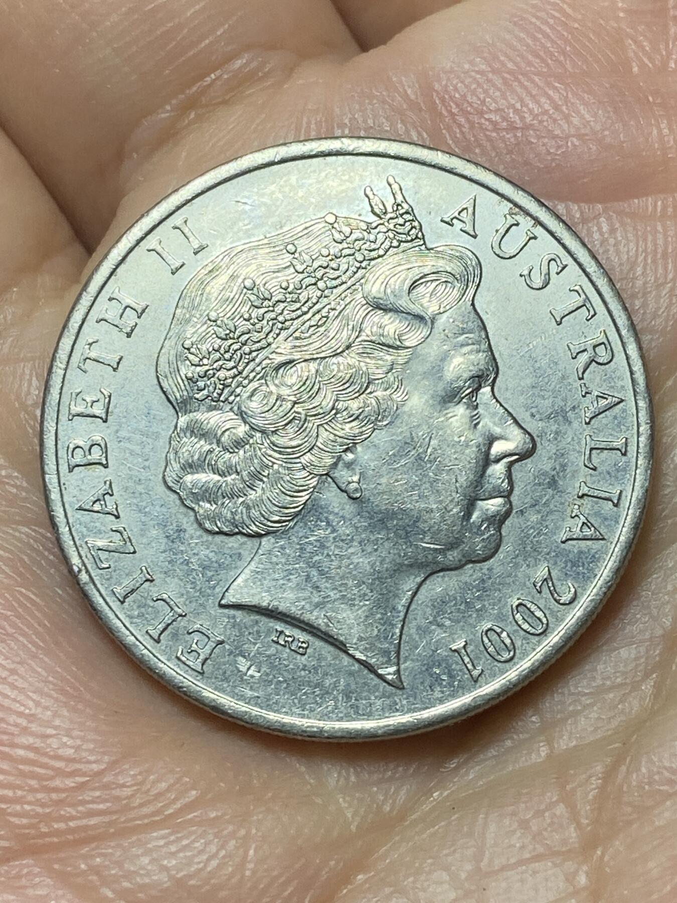 2026年第二十九场(总第一百九十八场）英国一线回流散币新年初九特拍场第一场(免佣金) 澳大利亚🇦🇺2001年20分(伊丽莎白二世老年第一版)