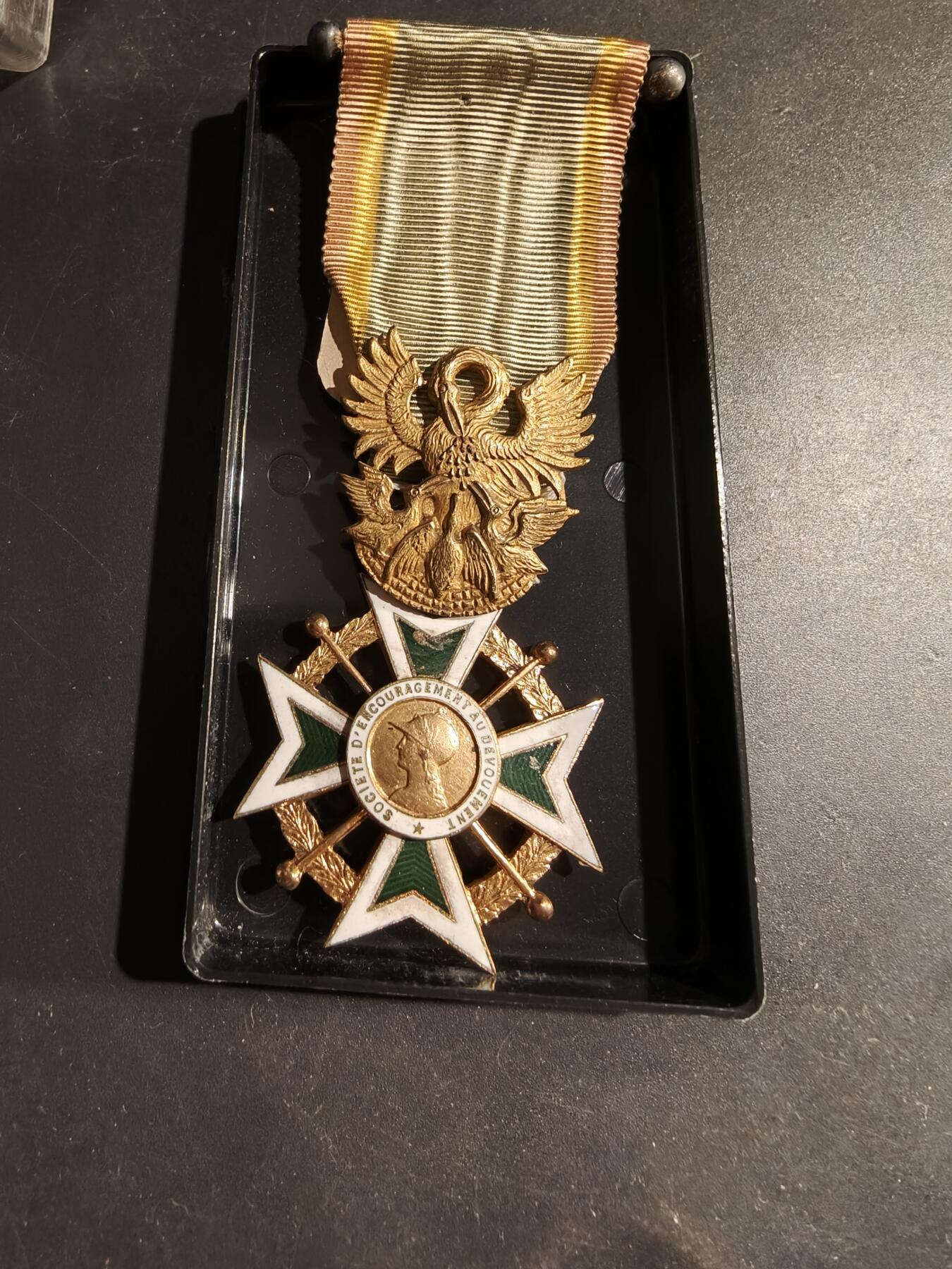 老王徽章第183期 法国骑士级奉献鼓励协会勋章    原盒