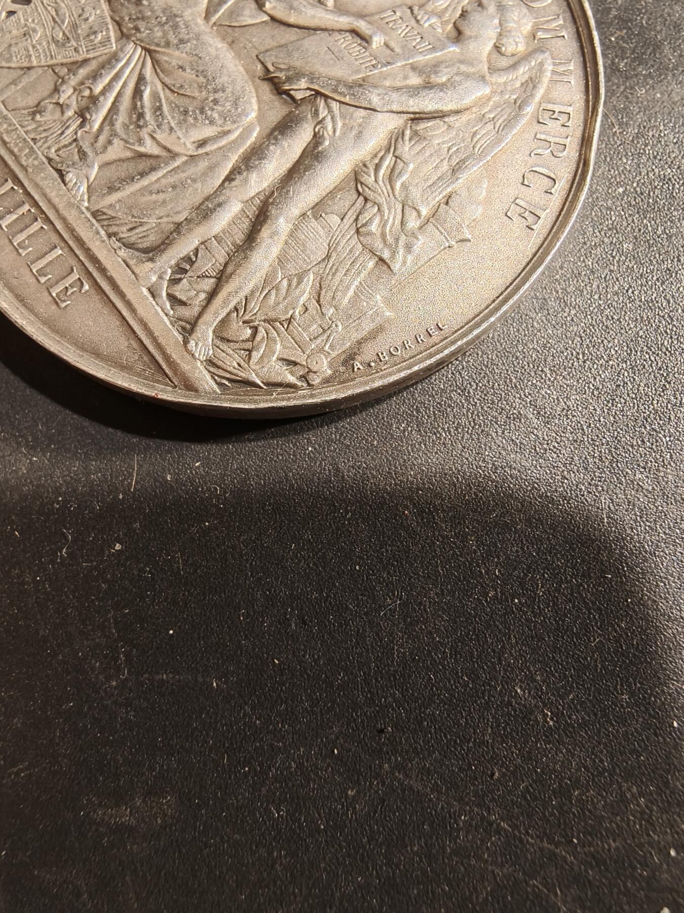 老王徽章第183期 法国里尔商会大银章    950银     直径36mm    重量22.1g