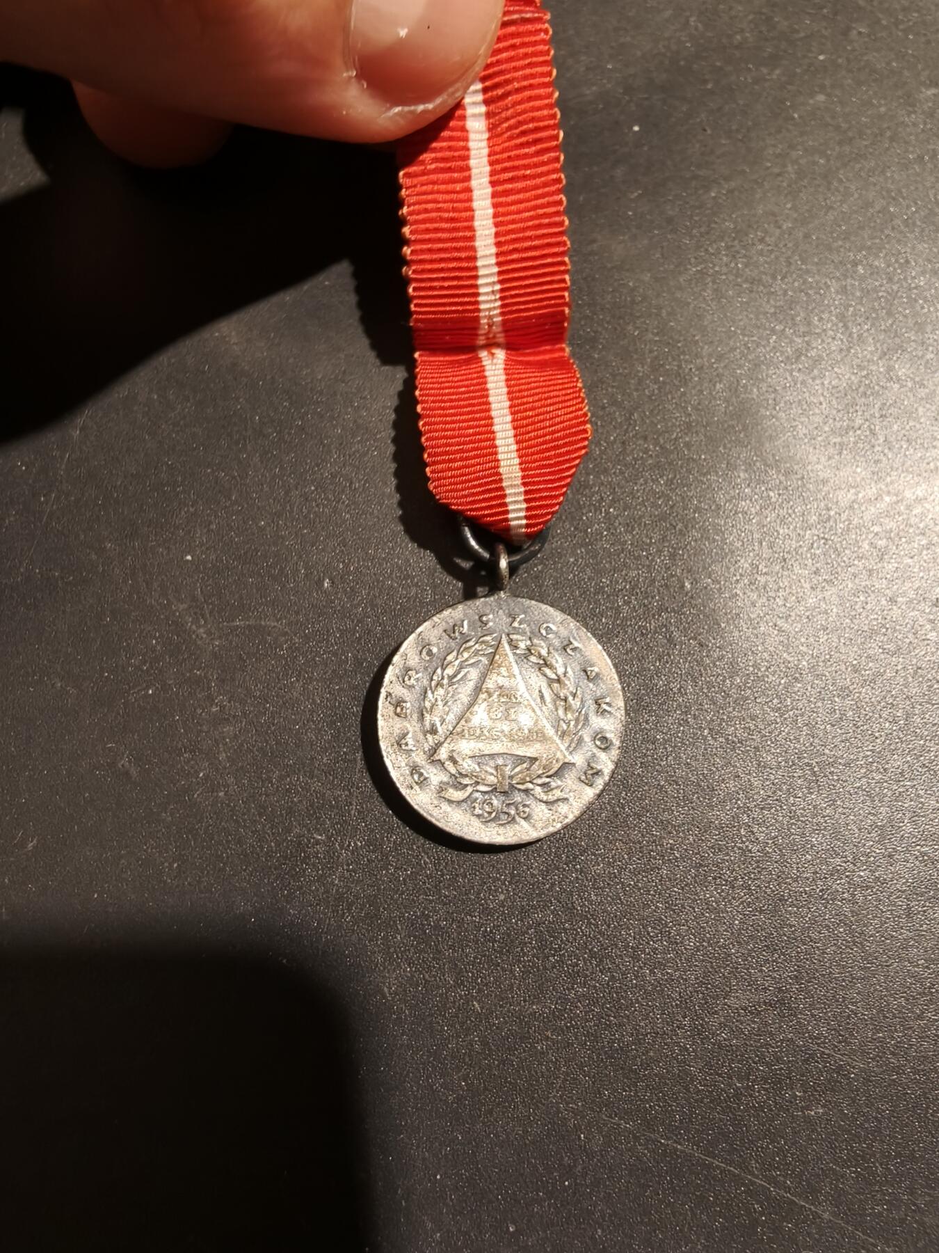 老王徽章第183期 波兰西班牙内战国际纵队奖章迷你章