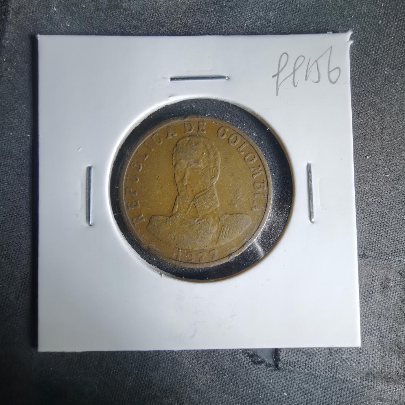 沼泽如烟--第999场 哥伦比亚1977年2比索