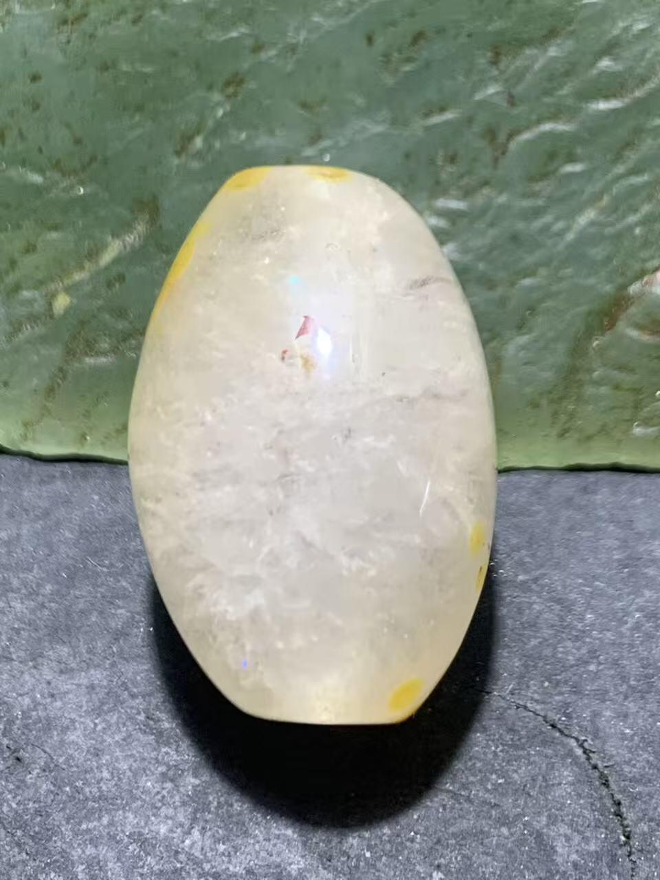 精美满冰飘鸡油黄战国红玛瑙随形勒子一颗！