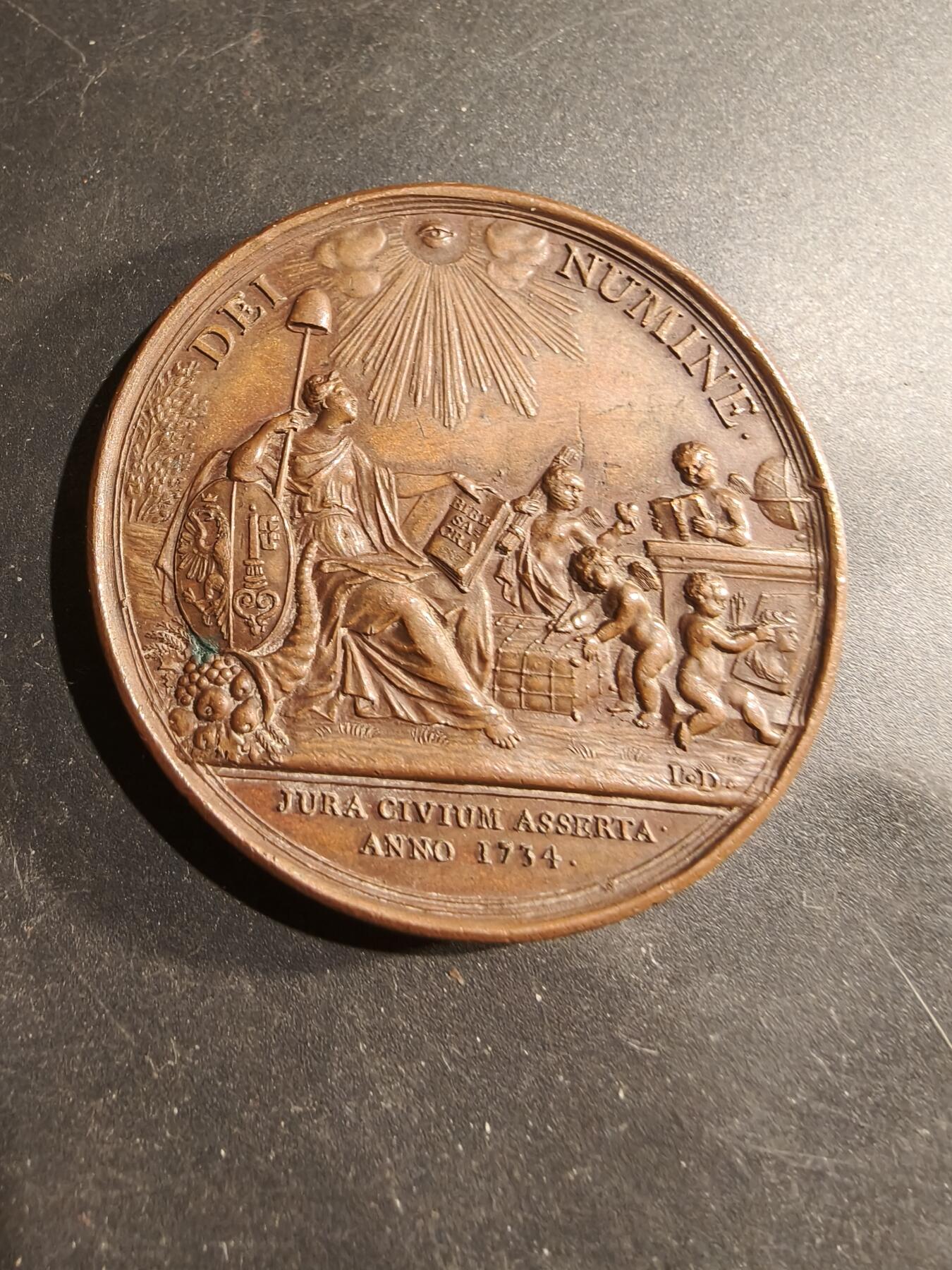 老王徽章第183期 瑞士日内瓦共和国第一执政官路易·勒·福特大铜章      1734年让·达西尔作品       光边       直径54mm    重量78g 