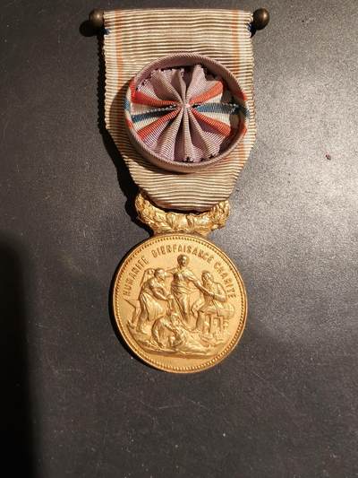 老王徽章第183期 - 法国金级军官级国家奉献学院纪念章