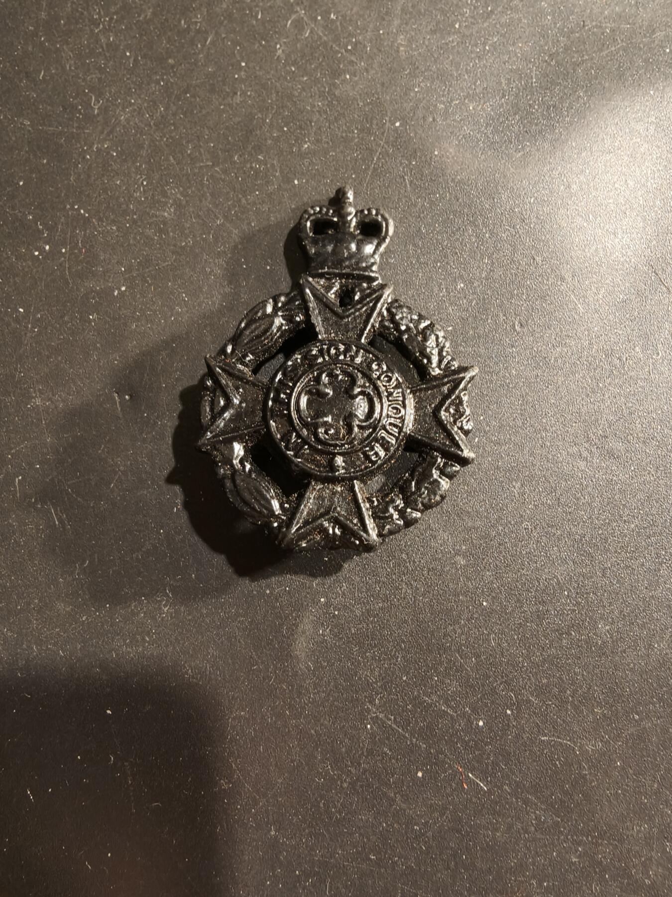 老王徽章第183期 英国皇家陆军随军牧师帽徽    女王时期