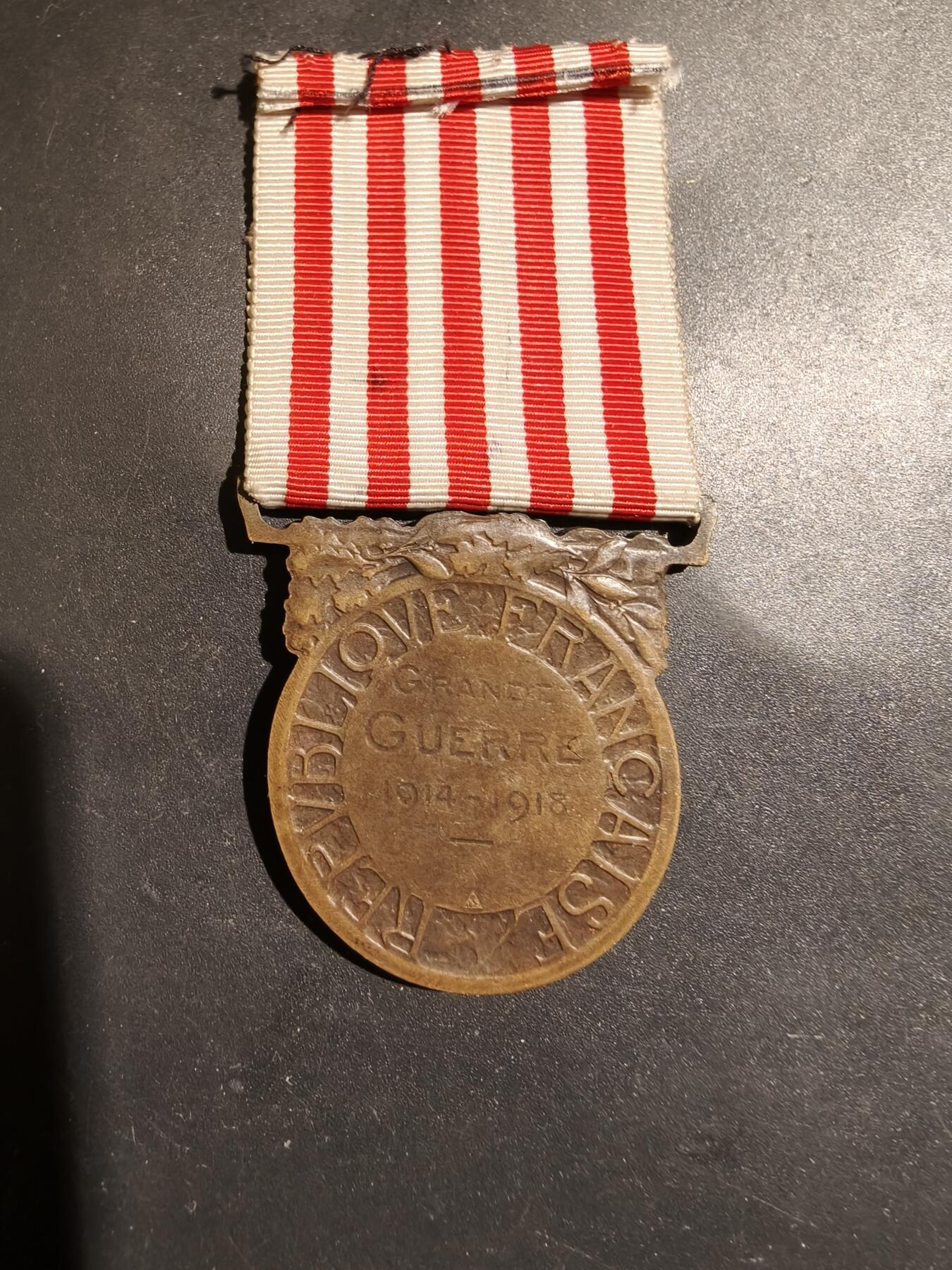 老王徽章第183期 法国一战纪念章