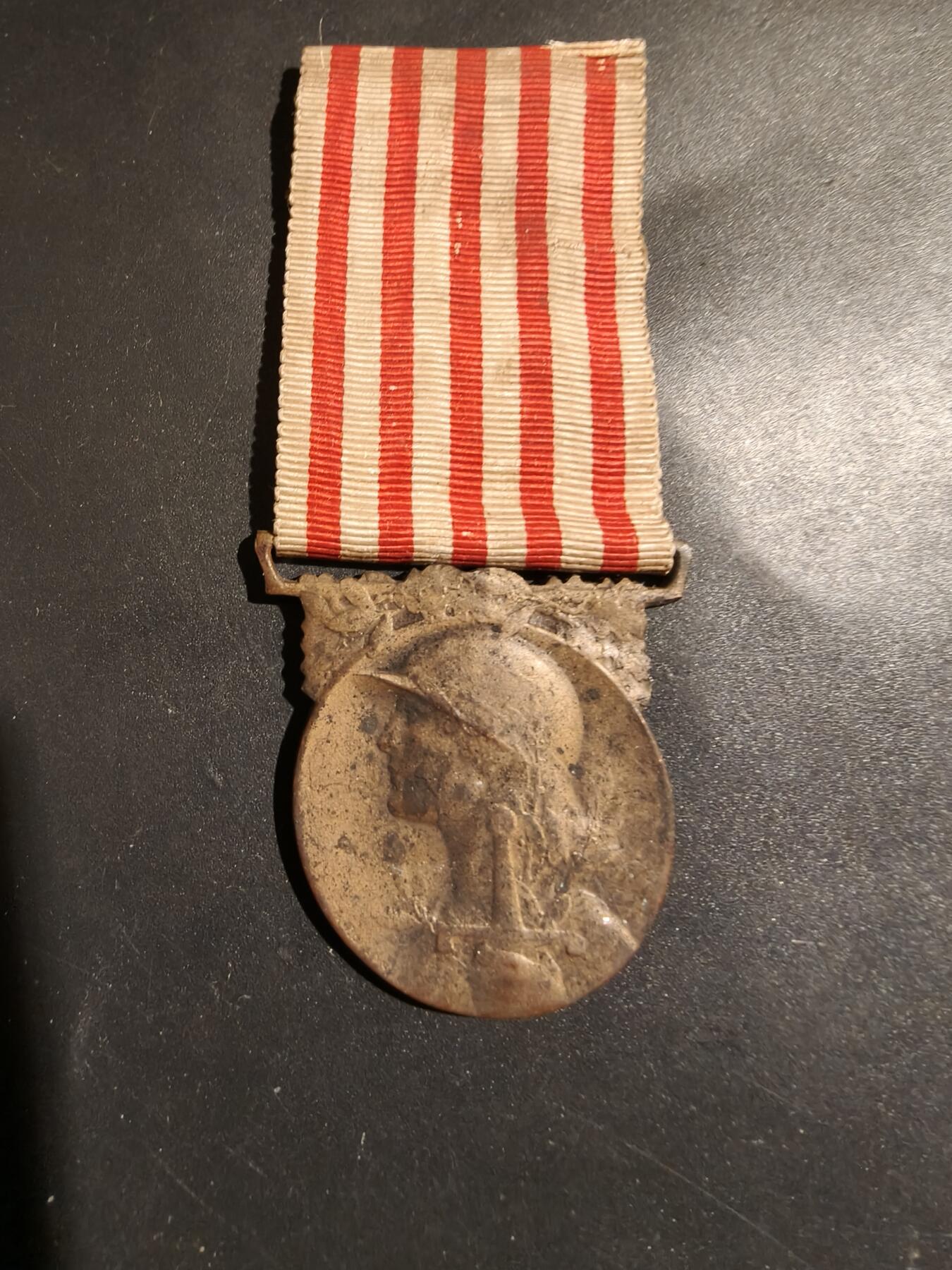 老王徽章第183期 法国一战纪念章