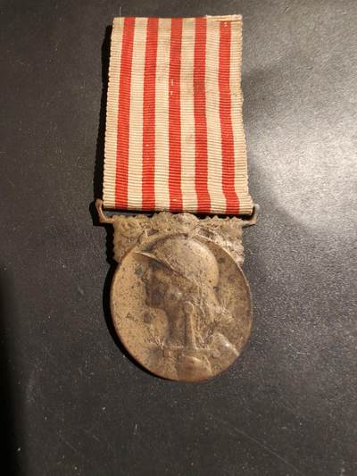 老王徽章第183期 - 法国一战纪念章