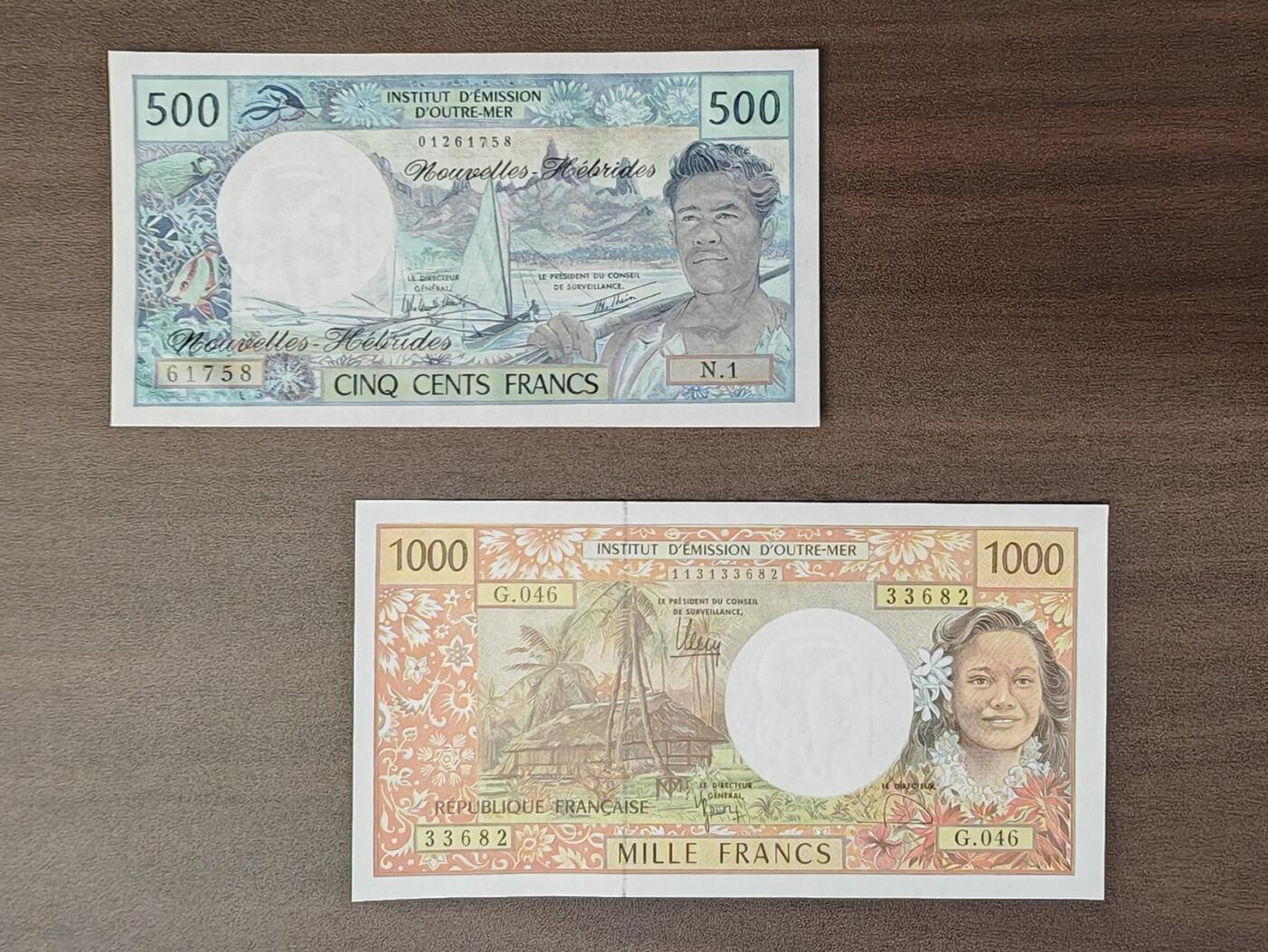 【礼羽收藏】🌏世界钱币拍卖125期 （一组2张）【UNC】大洋洲 新赫布里底群岛 500.1000纸币