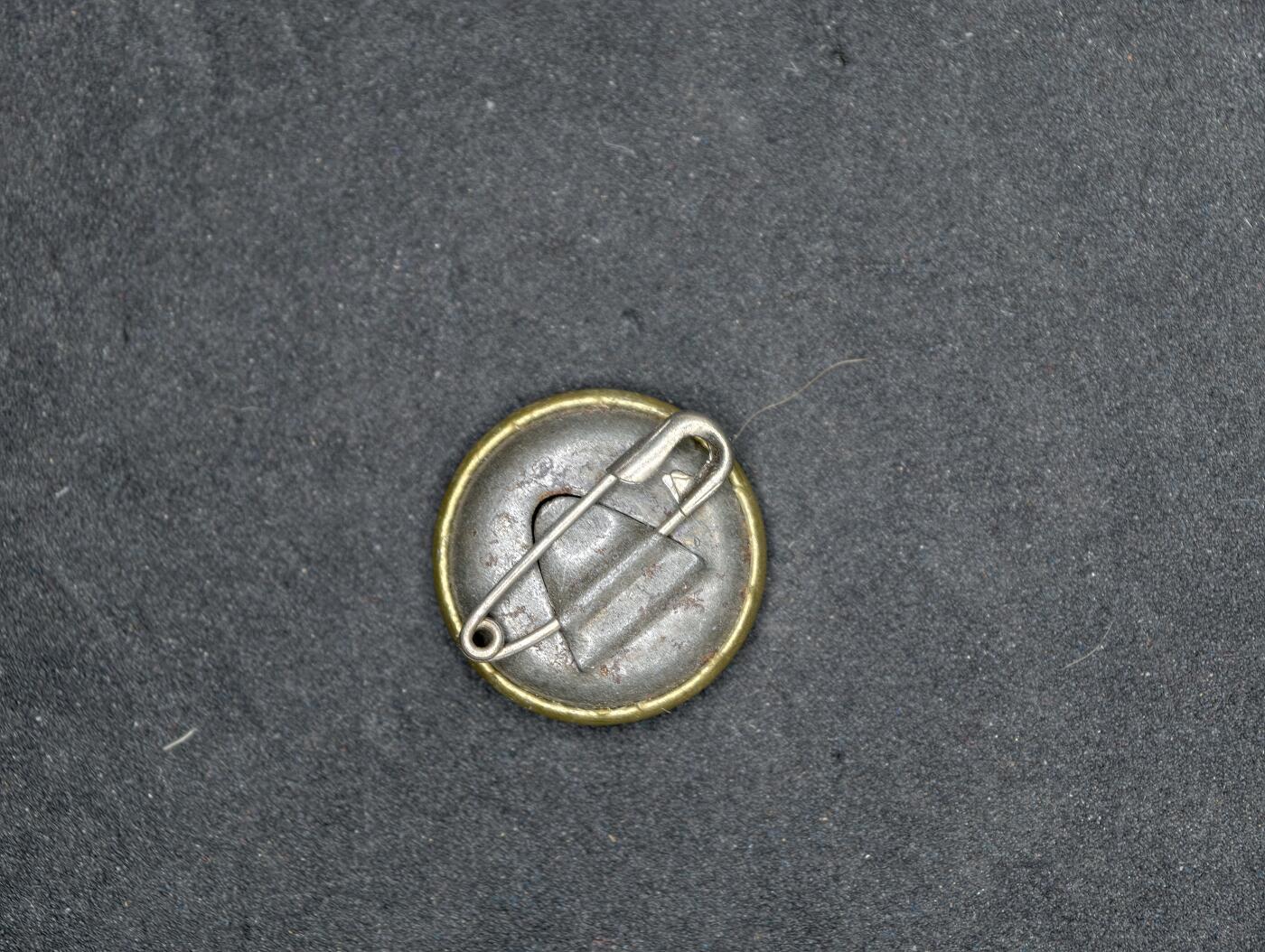 凯旋世界勋赏（持续上新中）（第22期新年大拍）（欢迎送拍）（对拍品有疑问请询问客服，不接受到手刀，出价默认拍品品相。请认真阅读拍卖规则！出价默认已认可！）（收到货请录制开箱视频，无视频概不处理问题。）