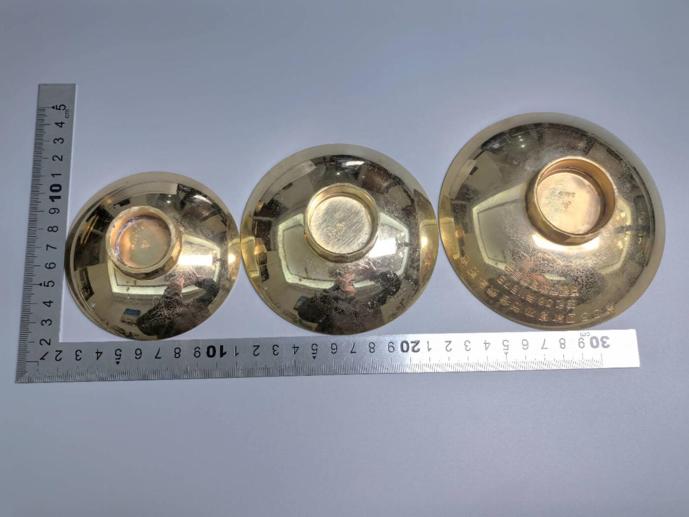 小驴勋章奖章收藏2月22日周日晚六点拍卖（珍爱和平，收藏战争，铭记历史，勿忘国耻，忠党爱国。有偿代拍，送拍规则在简介最后，参拍须阅读规则后再参拍，关系到运费包装发货时效真假辨别等关键信息，拍卖时不再发原图，看大图店主微信码在拍卖店铺介绍里） 酒杯一组