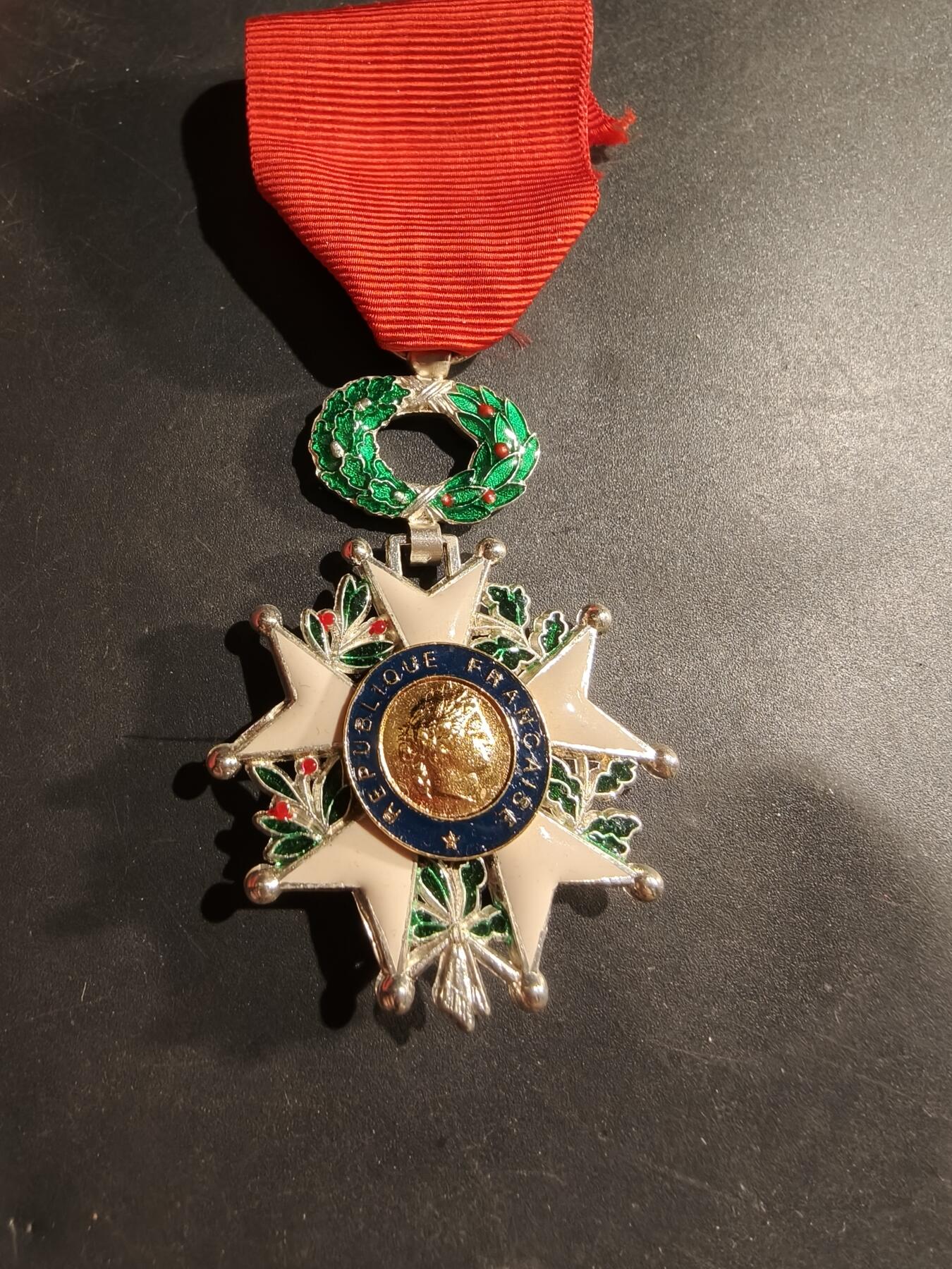 老王徽章第183期 法国骑士级荣誉军团勋章     原盒    五共时期