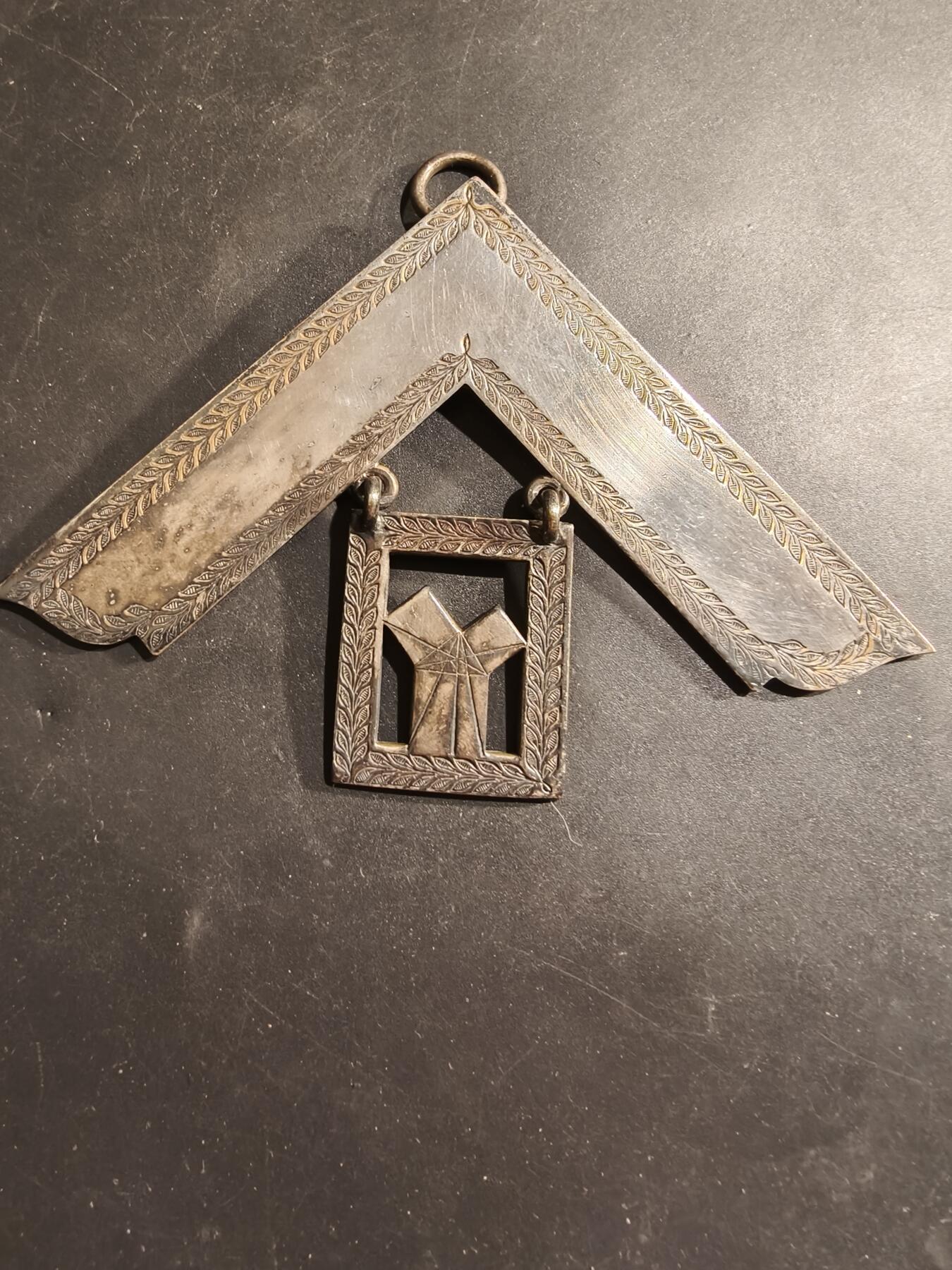 老王徽章第183期 英国共济会勋章    实发二战前版本    厚重大尺寸    带盒子