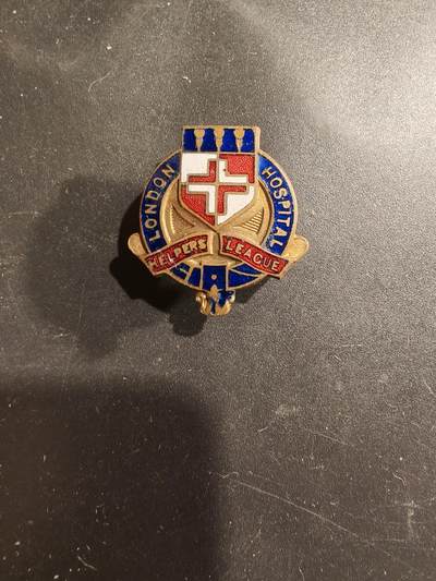 老王徽章第183期 - 英国伦敦医院助手联盟证章    二战时期