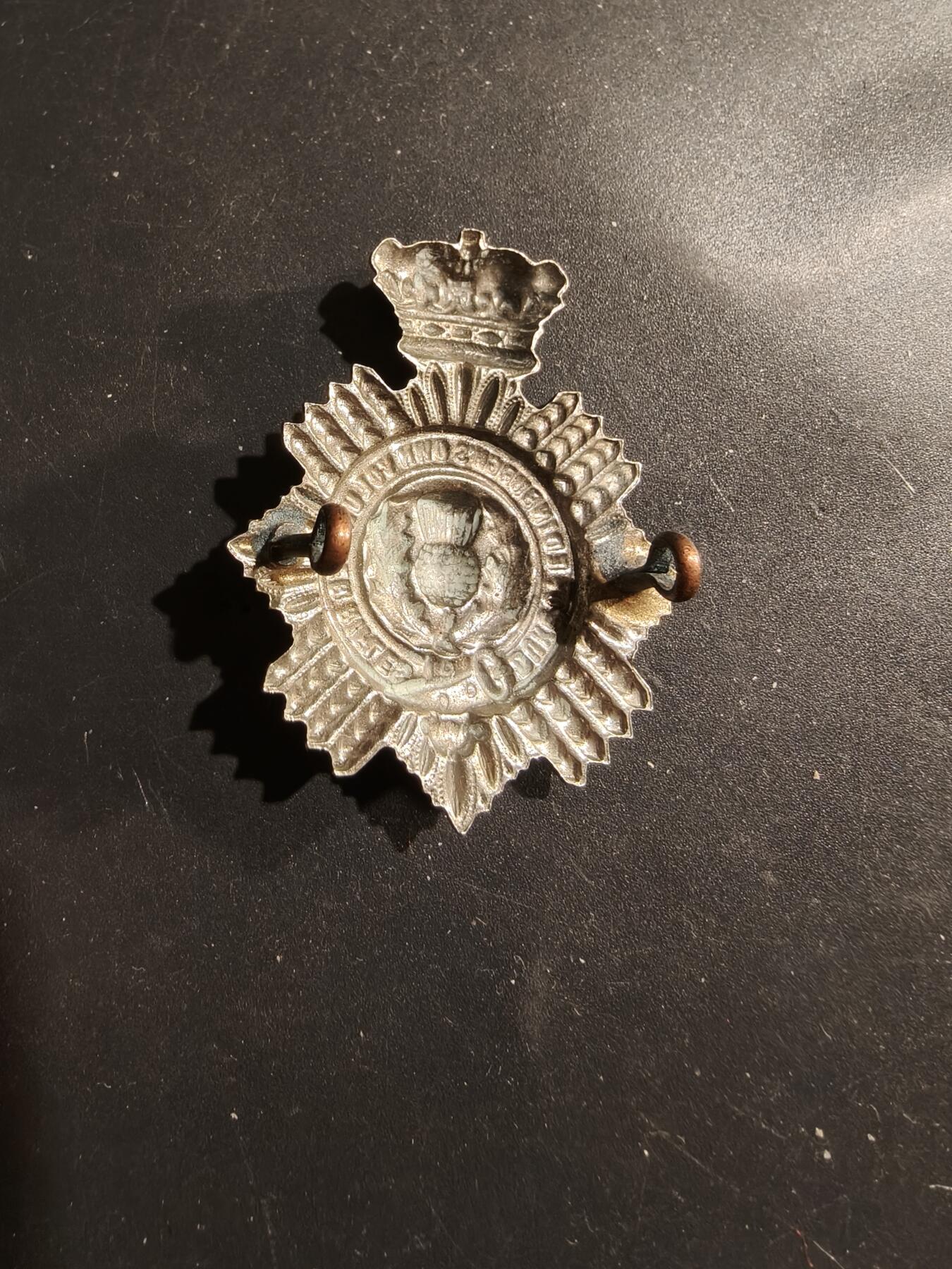 老王徽章第183期 英国爱丁堡公爵所属志愿步兵团帽徽    一战时期