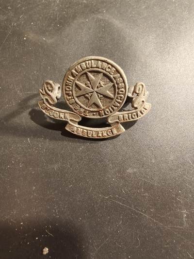 老王徽章第183期 - 英国圣约翰急救旅帽徽    二战时期