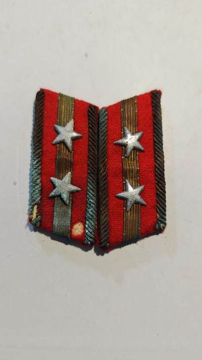 东亚勋章徽章主题拍卖8（120件） - 日本领章 2 （看简介