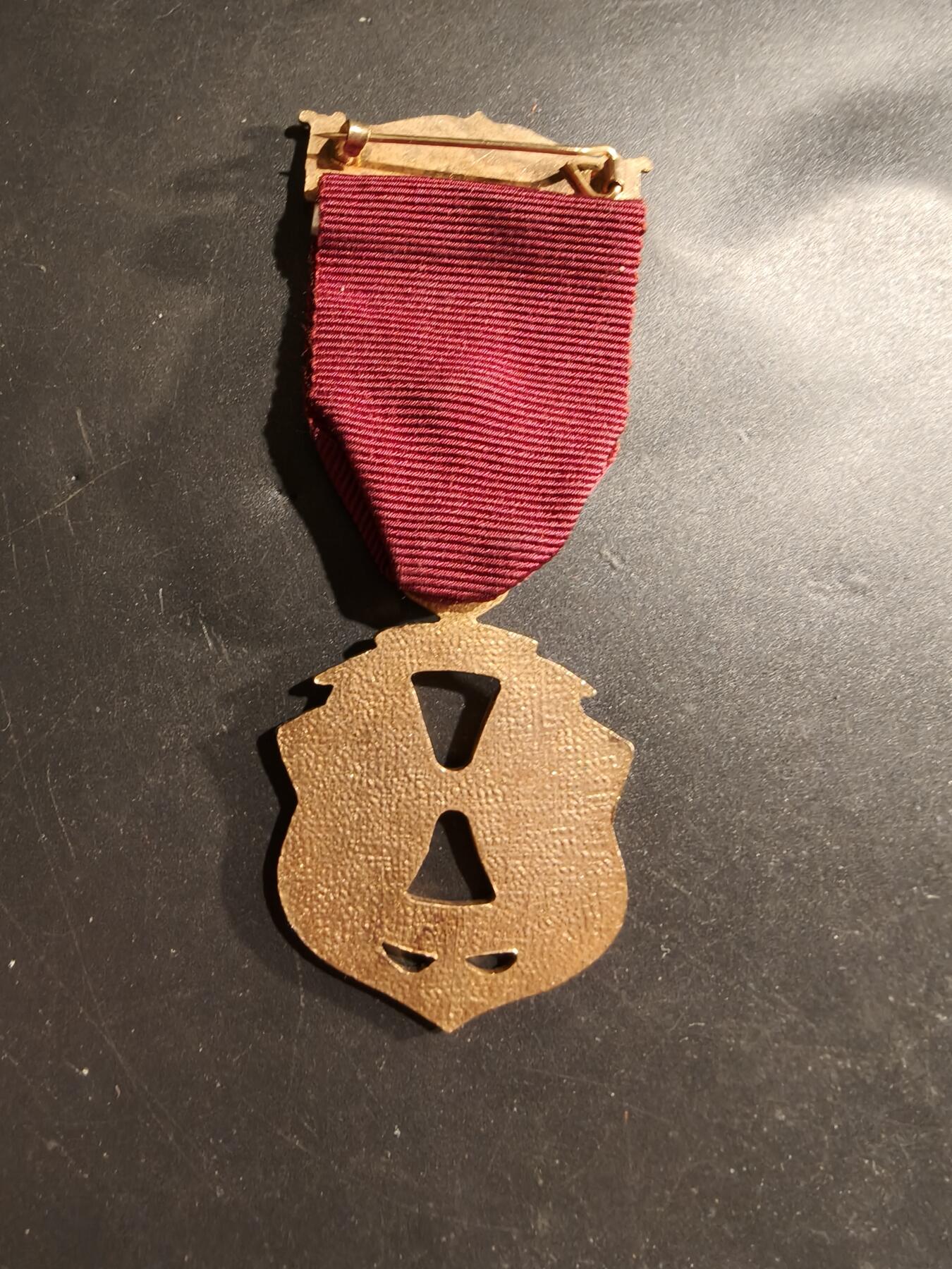 老王徽章第183期 英国共济会奖章